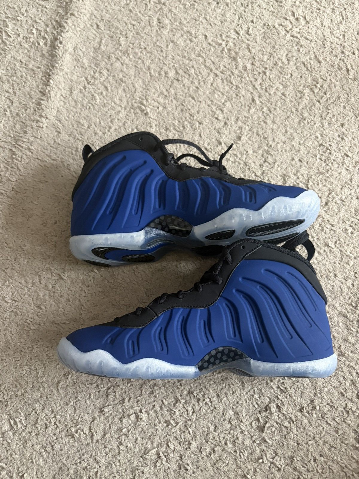 Nike Nike Foamposite Royal Size US 6.5 / EU 39-40 - 2 Thumbnail