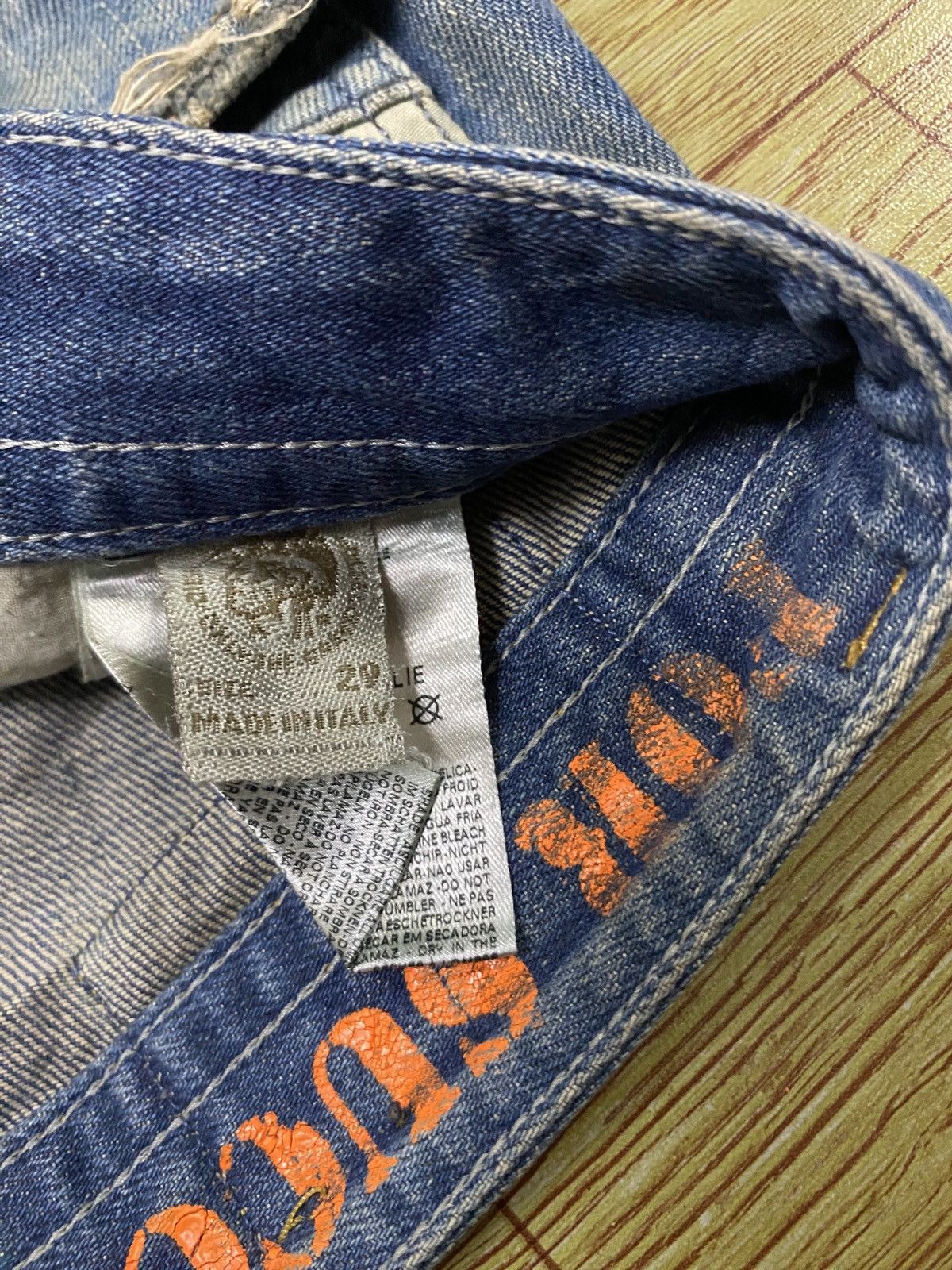 Diesel Rare Design Vintage Diesel Thavar Distressed Jeans 2000s Size US 29 - 10 Thumbnail