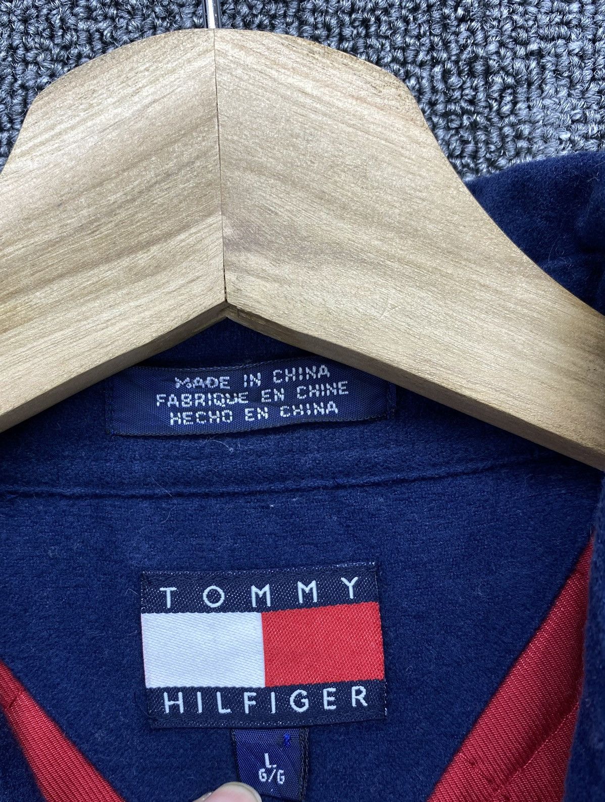 Tommy Hilfiger Vintage Tommy Hilfiger Button Up Jacket Size US L / EU 52-54 / 3 - 7 Thumbnail