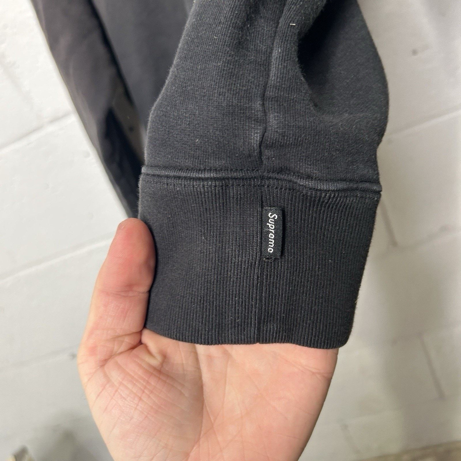 Supreme Supreme Dipped Crewneck Sweatshirt “Black” SS19 Size US S / EU 44-46 / 1 - 12 Thumbnail