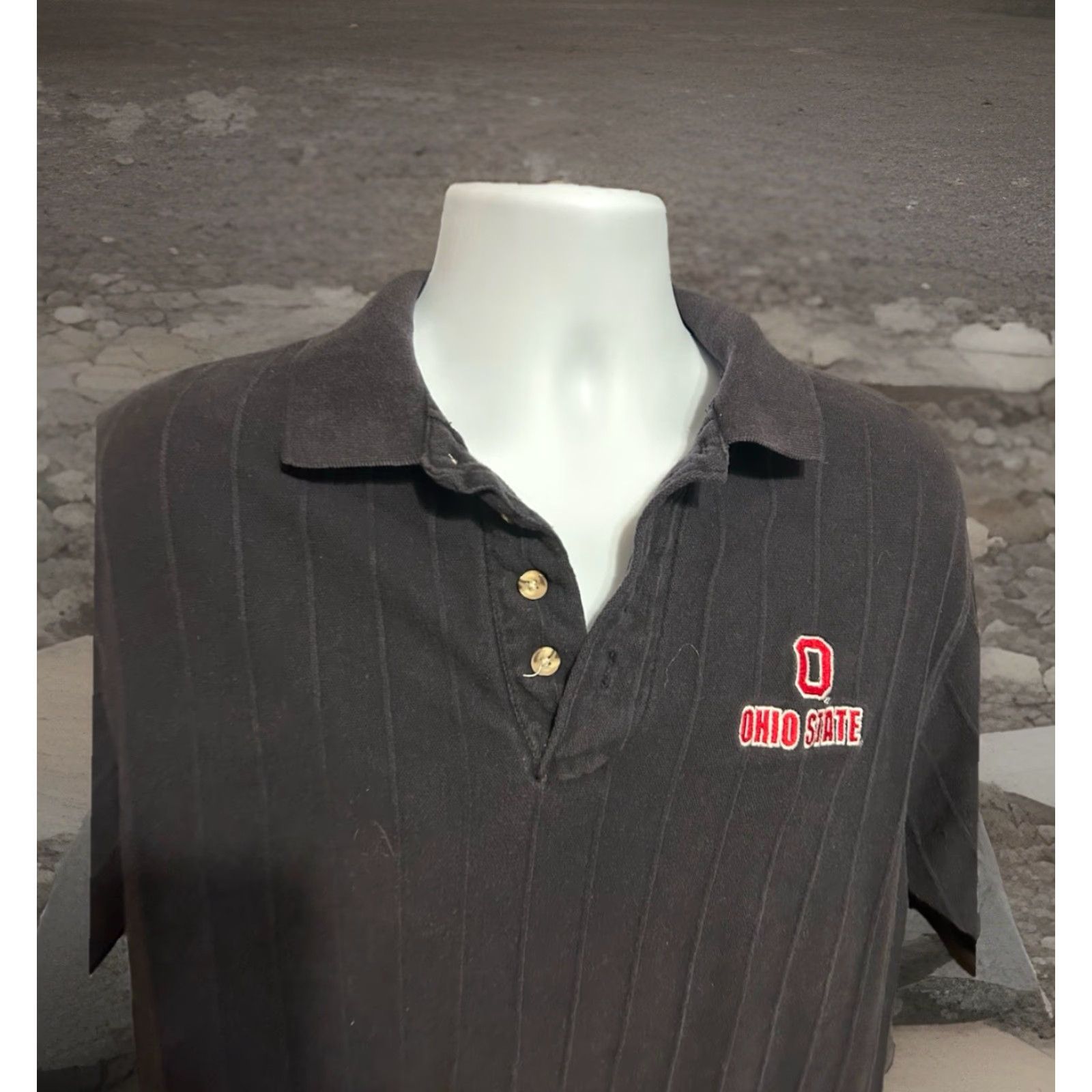 Vintage VINTAGE Cadre Athletic Polo Shirt Men L Black Ohio State Buckeyes Short Sleeve Ribbed Pin Stripes Polo Shirt Men L Black Ohio State Buckeyes Size US L / EU 52-54 / 3 - 7 Thumbnail