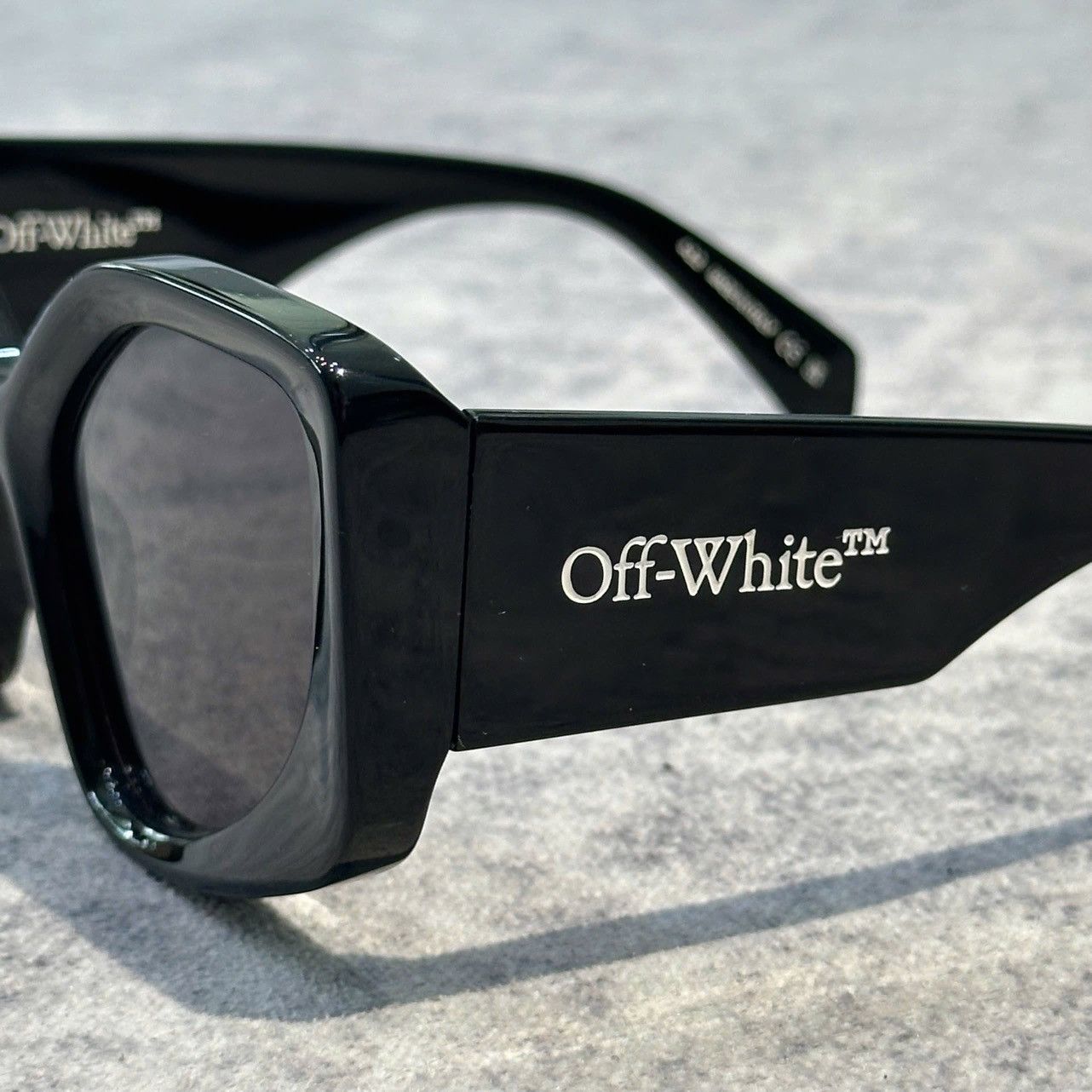 Off-White OFF WHITE DENVER SUNGLASSES BLACK DARK GREY Size ONE SIZE - 4 Thumbnail