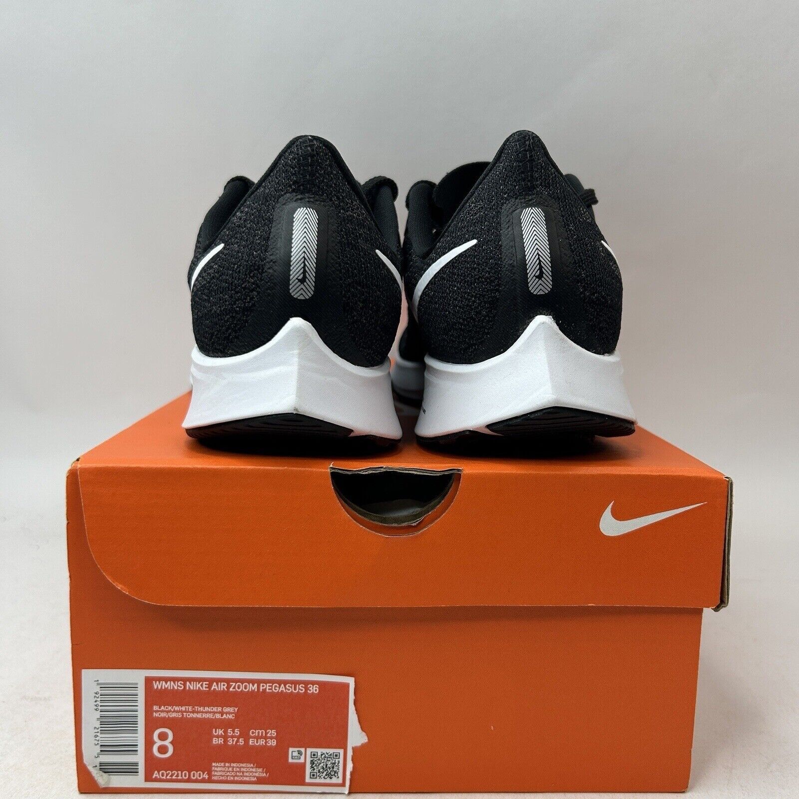 Nike Nike Air Zoom Pegasus 36 WMNS “Black White” 2024 Size US 8 / IT 38 - 4 Thumbnail