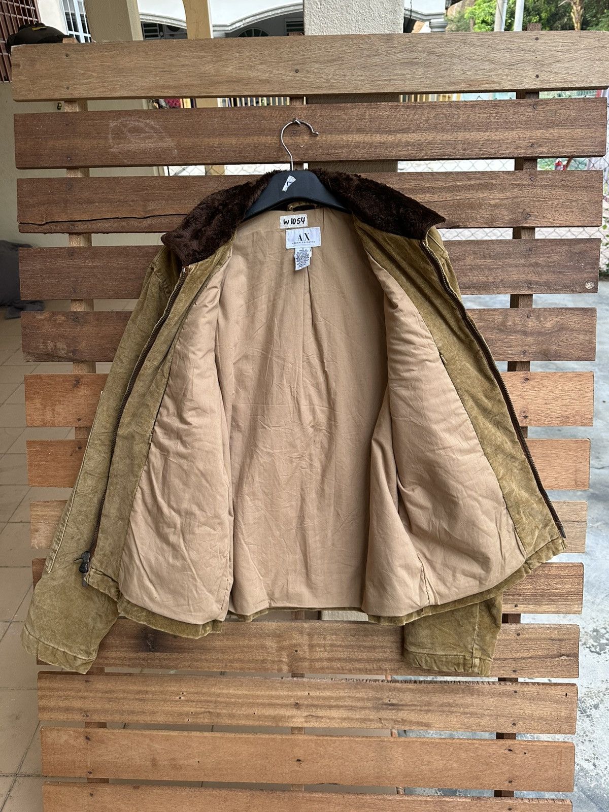 Armani Exchange Vintage Armani Exchange Curdoroy Sherpa Jacket Size US S / EU 44-46 / 1 - 3 Thumbnail