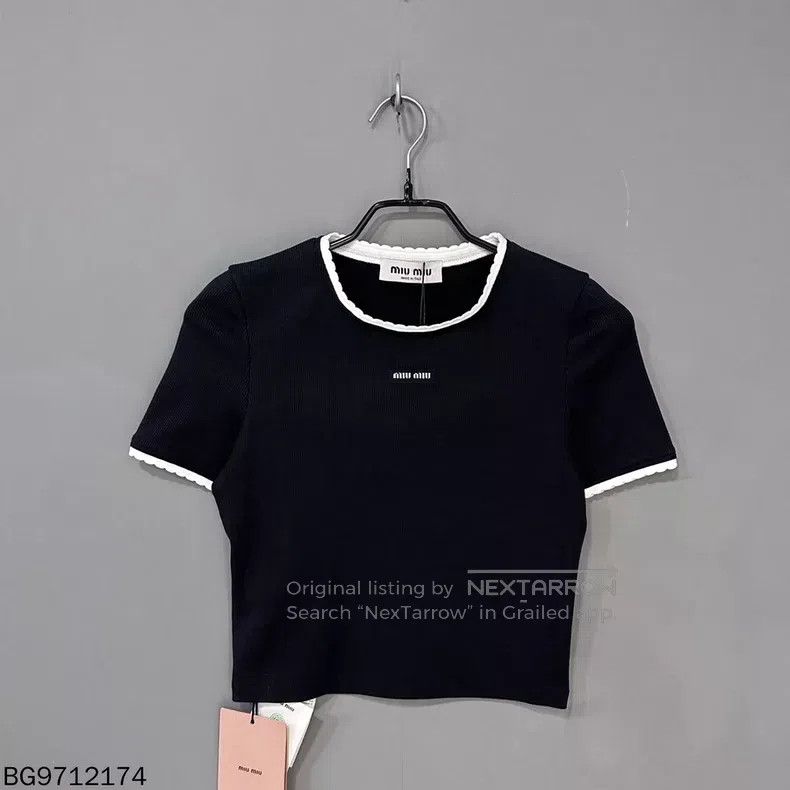 Miu Miu Miu Miu Size S Black lace logo short sleeves Size S / US 4 / IT 40 - 1 Thumbnail