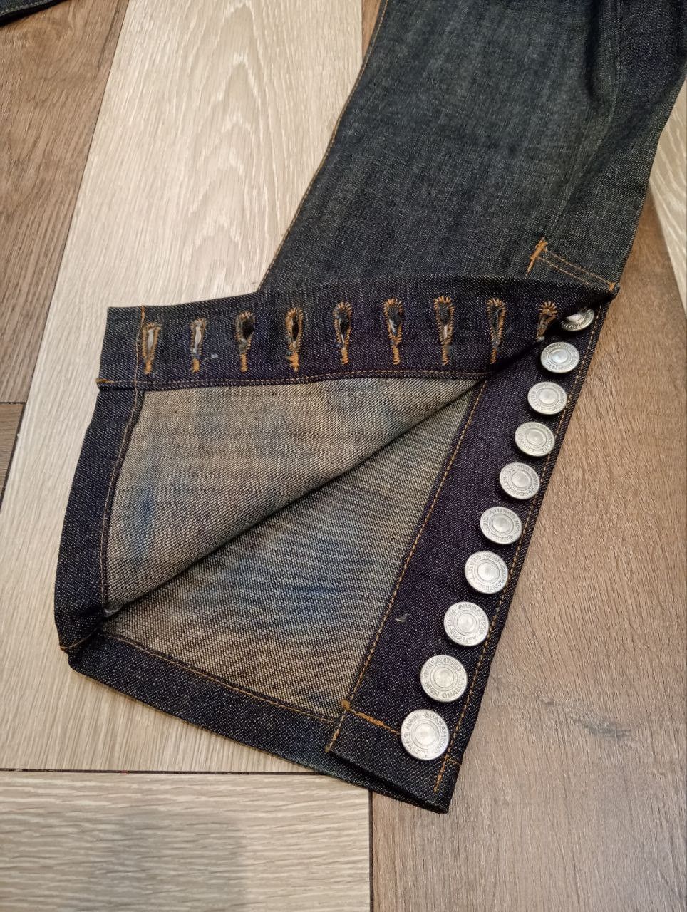 CABANE de ZUCCa CABANE DE ZUCCA ANKLE BUTTON JEANS DESIGNED BY ISSEY MIYAKE Size US 31 - 18 Thumbnail