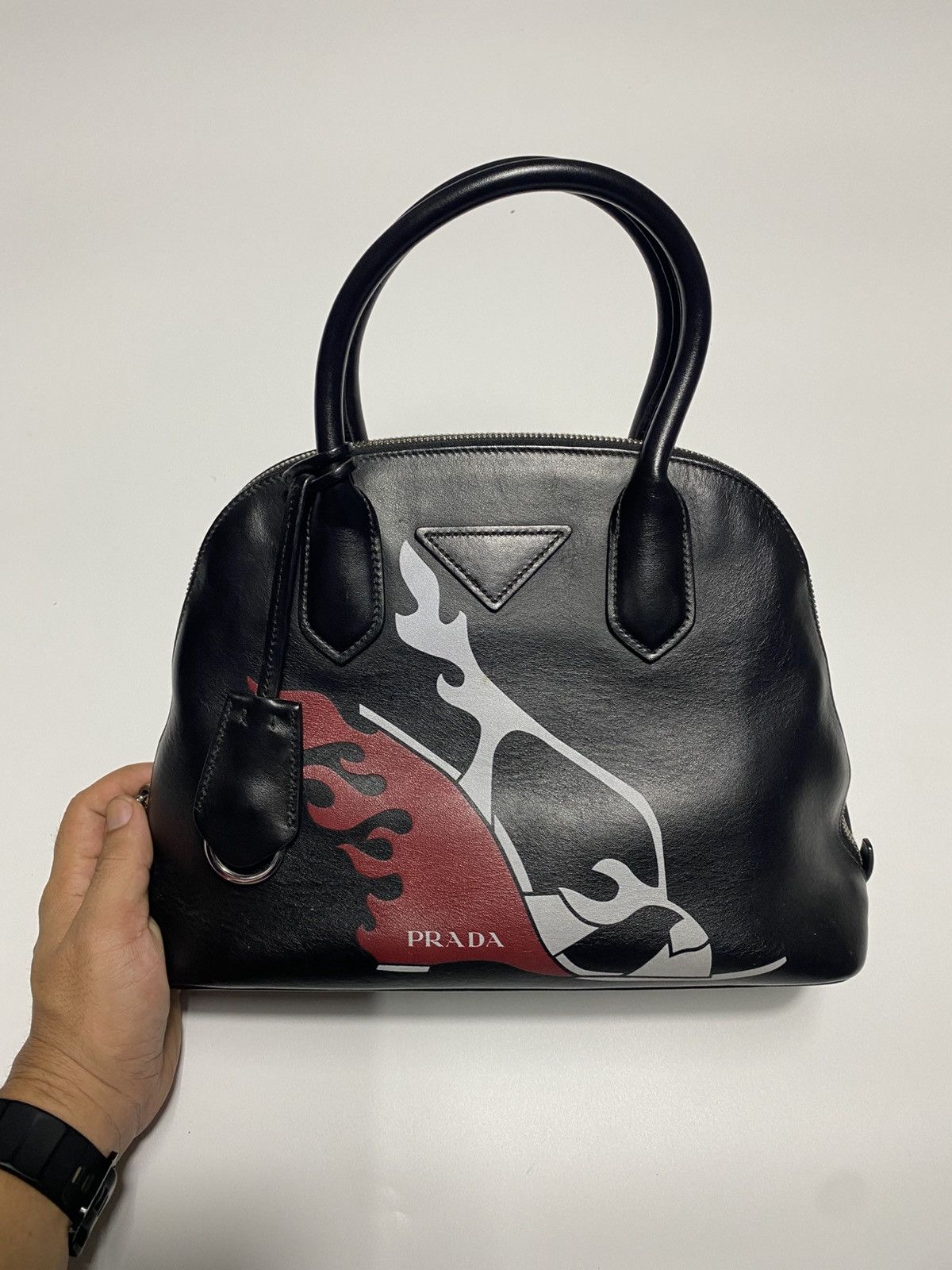 Prada ❌last drop deleted items❌Borsa a spalla in pelle nera Prada Size ONE SIZE - 1 Thumbnail