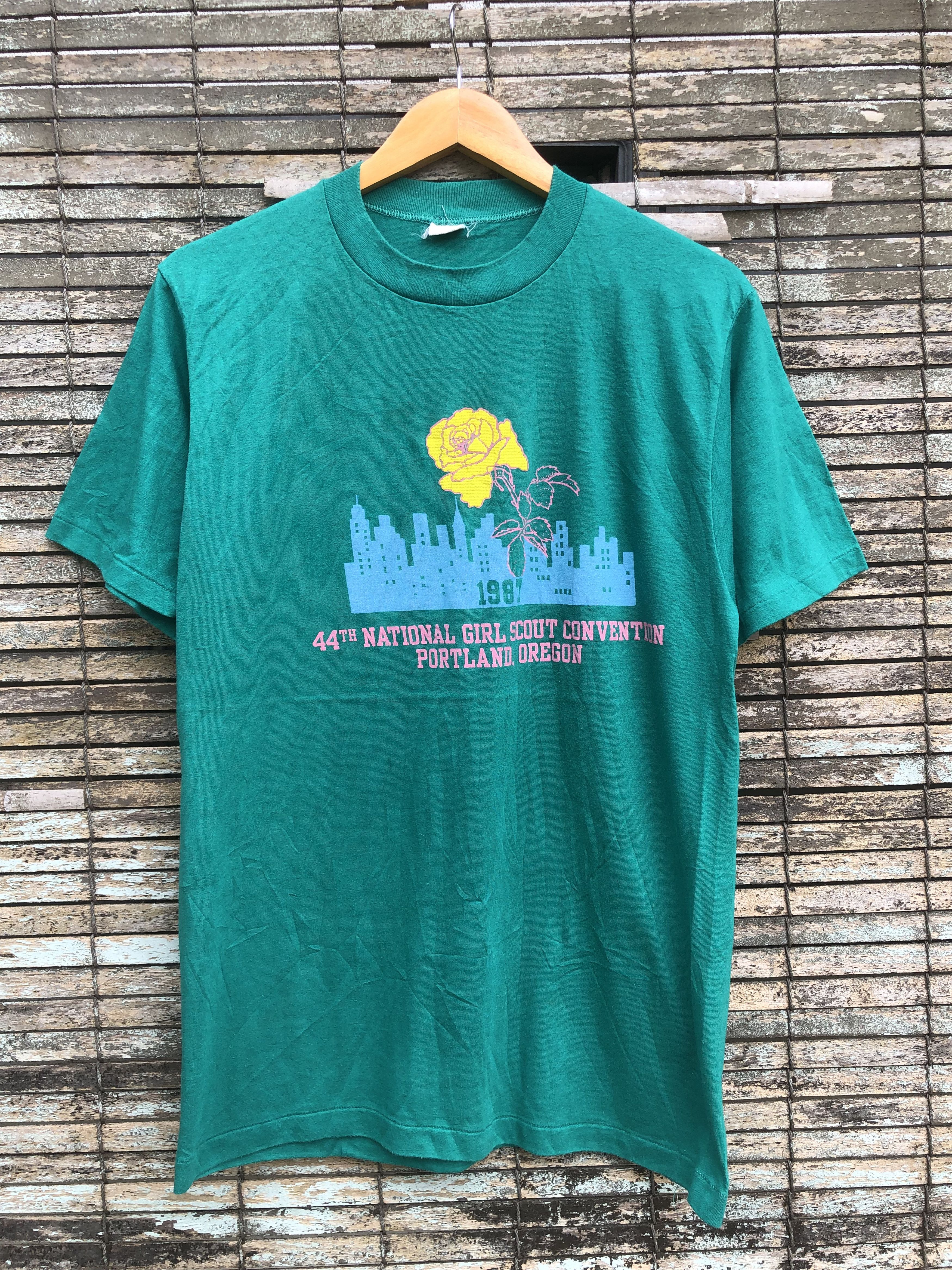 Vintage Vintage 80s 44th National Girl Scout Convention Oregon Tee Size US M / EU 48-50 / 2 - 1 Thumbnail