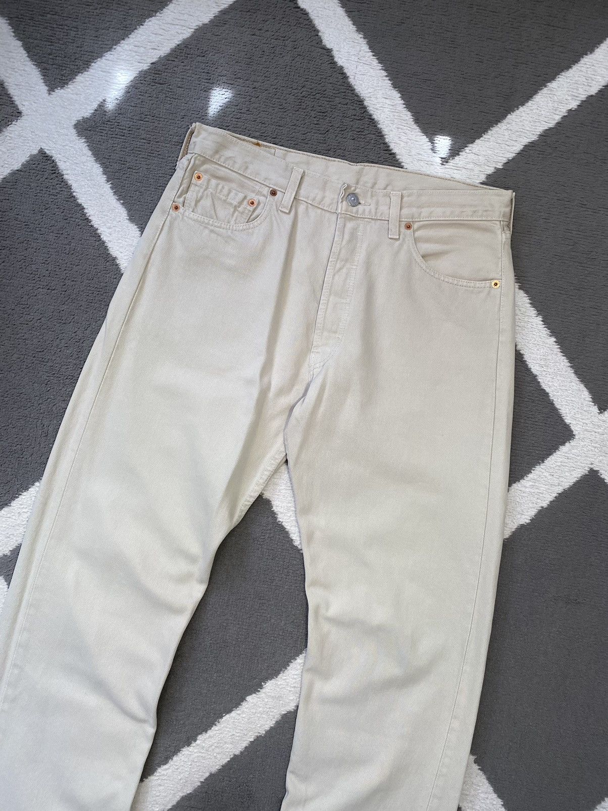 Levi's × Vintage Vintage 90’s Levi’s 501 men’s denim pants jeans Size US 32 / EU 48 - 6 Thumbnail