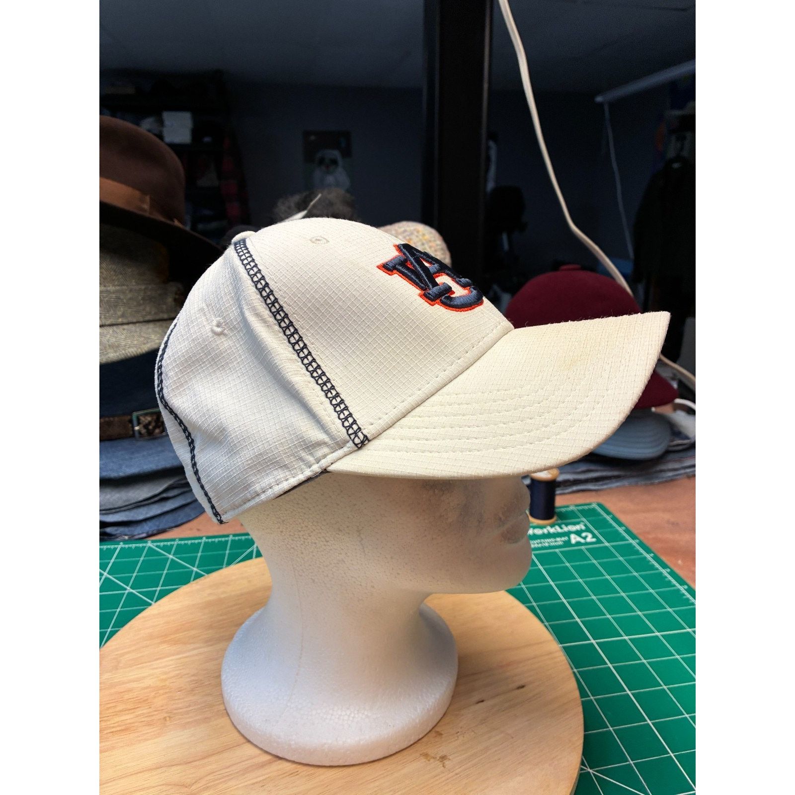 Under Armour Auburn University Tigers Under Armour Fitted Baseball Cap Size ONE SIZE - 8 Thumbnail