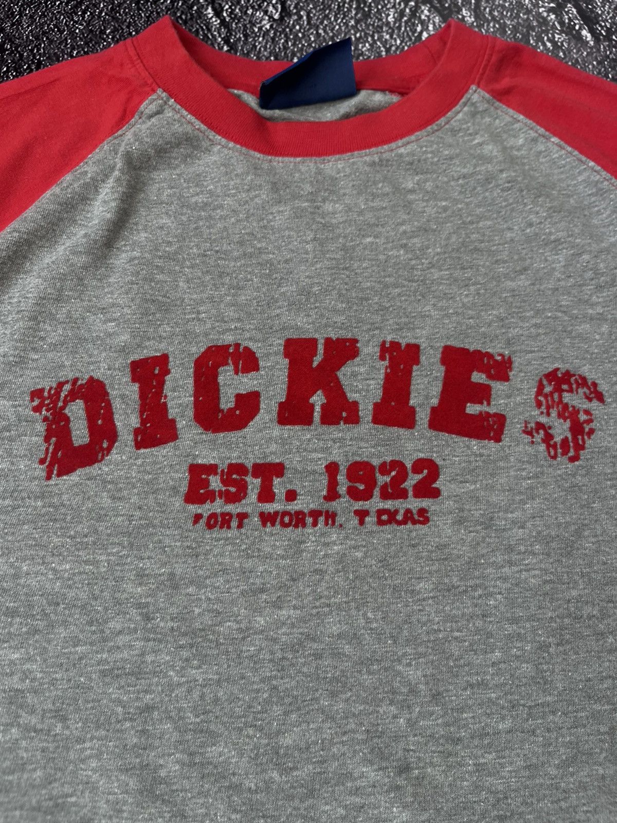 Dickies Vintage Y2K Dickies Big Logo Red/Gray Long Sleeve Tee Size US L / EU 52-54 / 3 - 6 Thumbnail