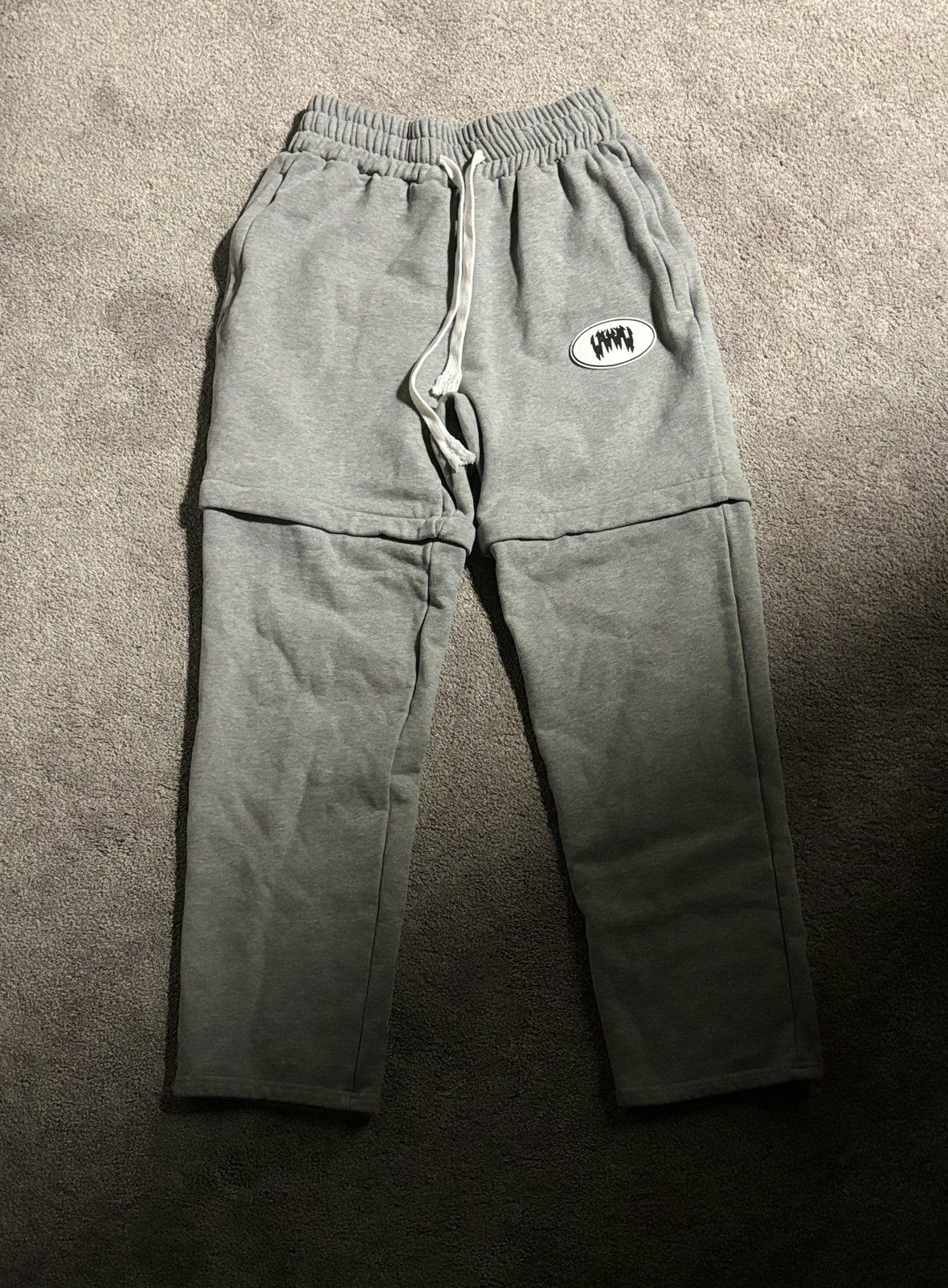 Other UK World Wide Worst Work Grey Sweatpants Size Medium Size US 30 / EU 46 - 1 Thumbnail