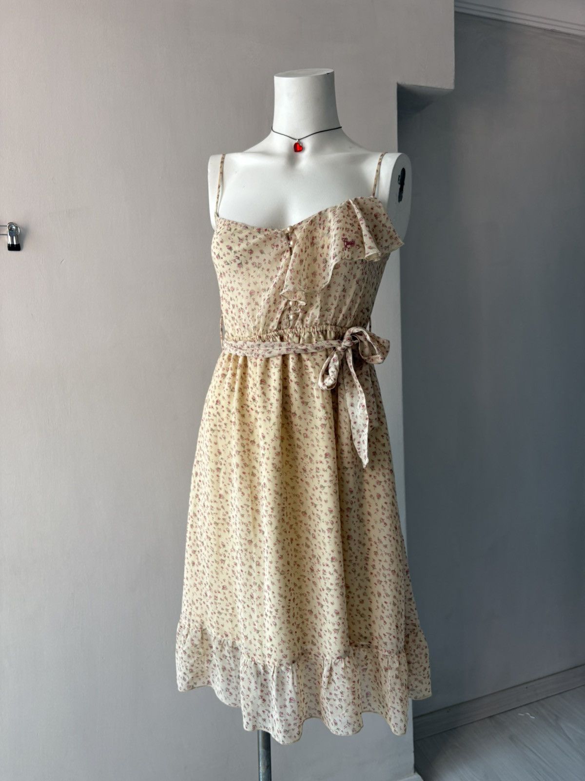 Vintage Guess dress Size M / US 6-8 / IT 42-44 - 5 Thumbnail