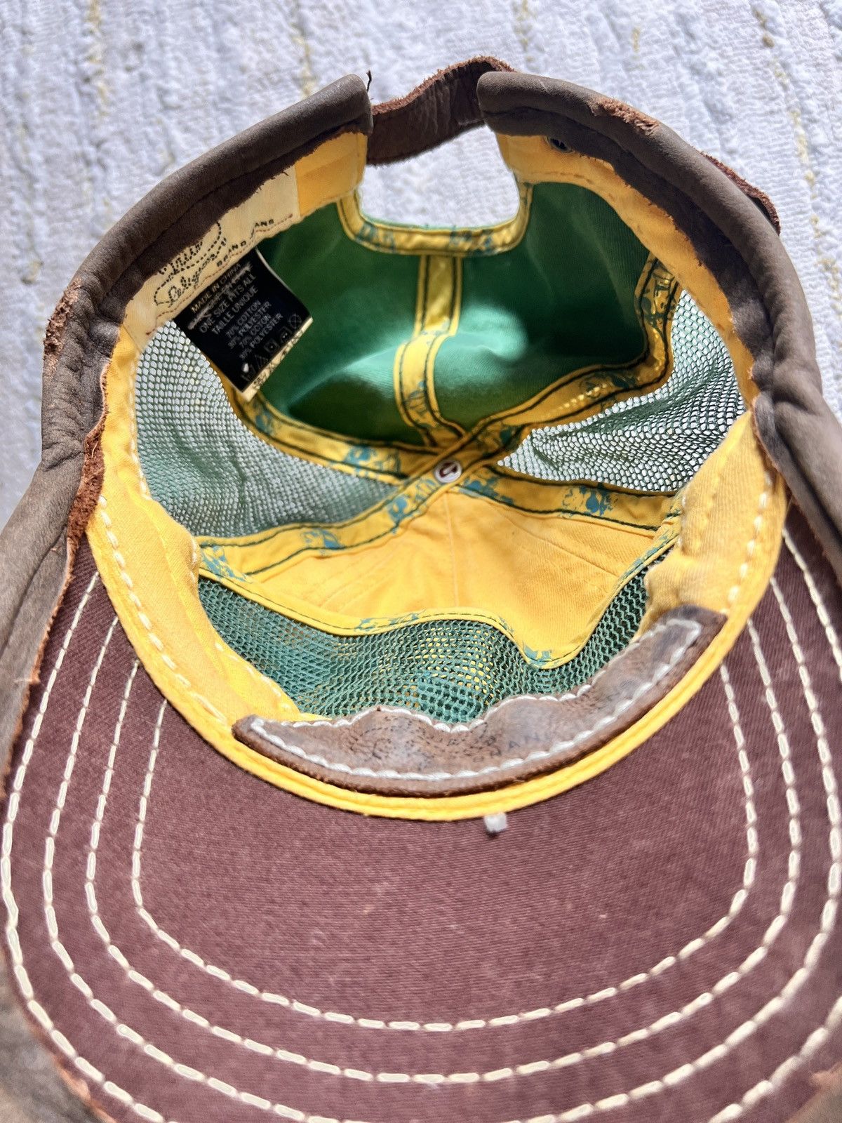 True Religion Y2k True Religion Leather Brim Mesh Trucker Hat Size ONE SIZE - 6 Thumbnail