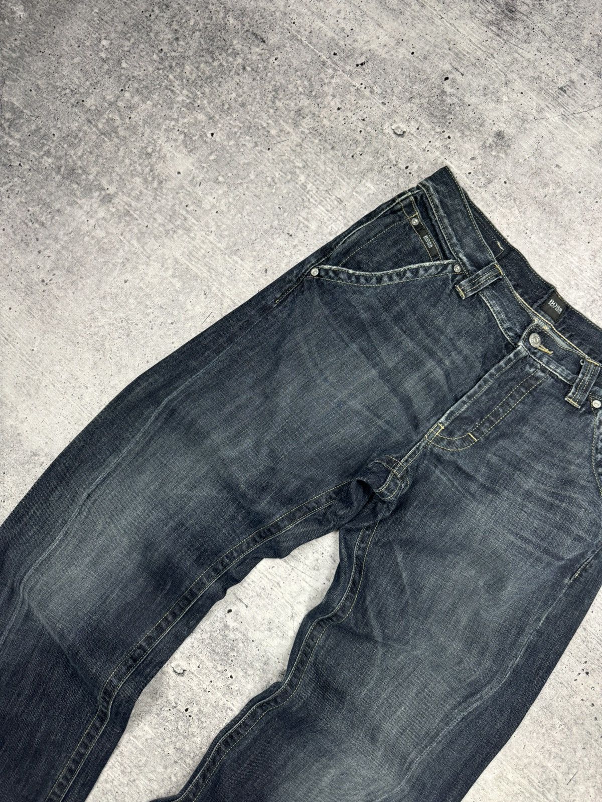 Hugo Boss × Vintage Vintage Y2K Style Hugo Boss Button Pockets Archive Jeans Size US 33 - 7 Thumbnail