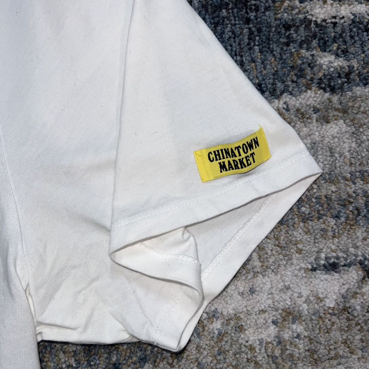 Guess × Market GUESS Originals x CHINATOWN MARKET Guess Jeans USA T-Shirt Size US L / EU 52-54 / 3 - 9 Thumbnail