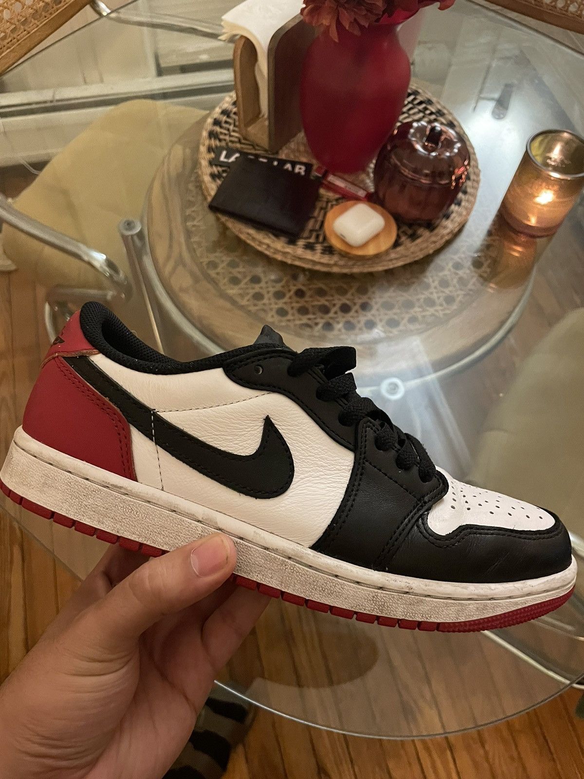 Jordan Brand Air Jordan 1 Black Toe low Size US 7.5 / EU 40-41 - 1 Thumbnail