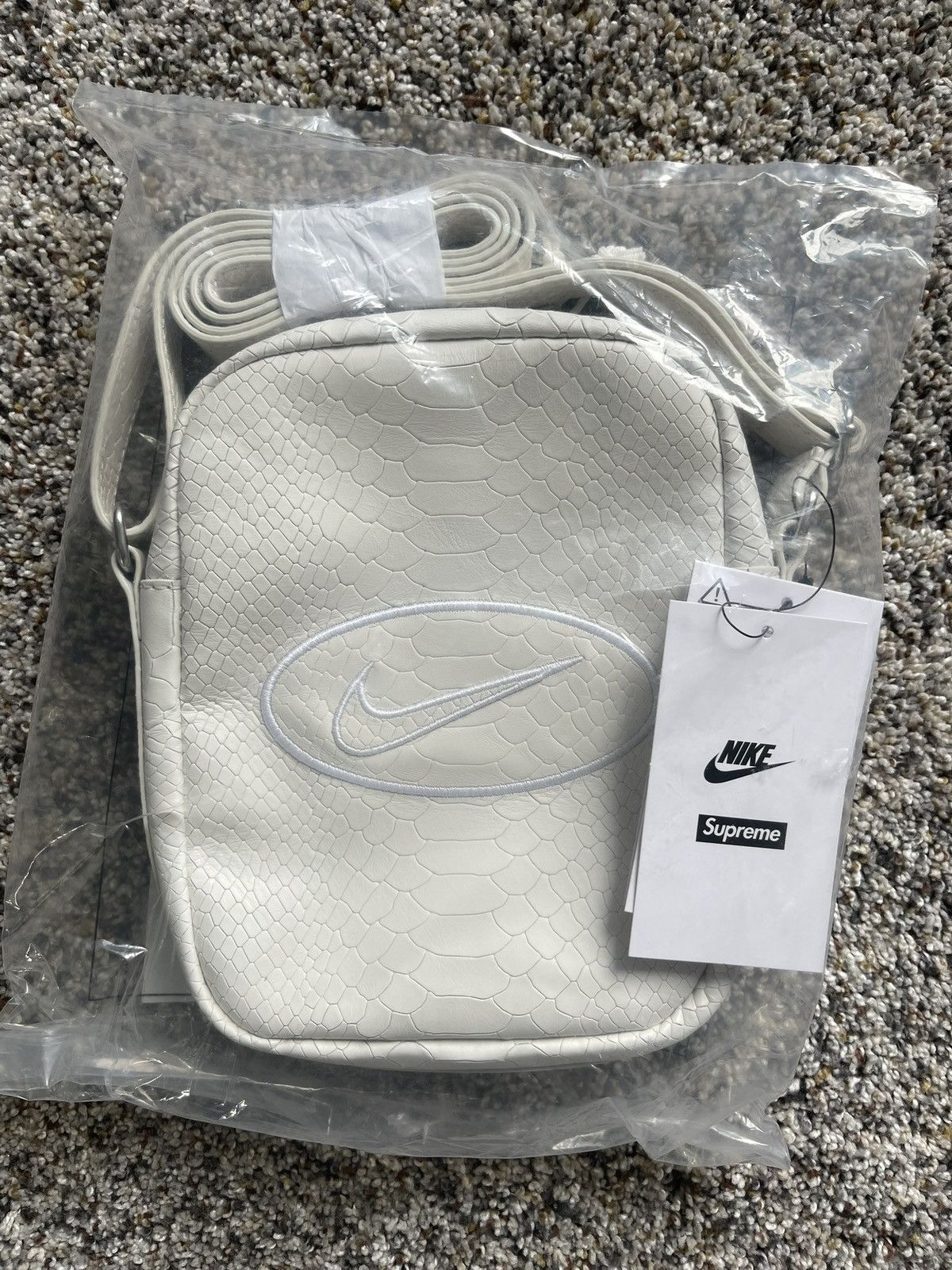 Nike × Supreme Supreme Nike Leather Shoulder Bag Size ONE SIZE - 1 Thumbnail