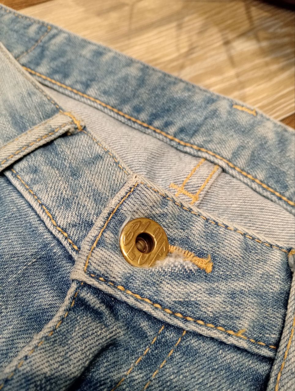 Japan Blue JAPAN BLUE LOT JB2301 LA BREA LIGHT BLUE DENIM JEANS Size US 29 - 7 Thumbnail