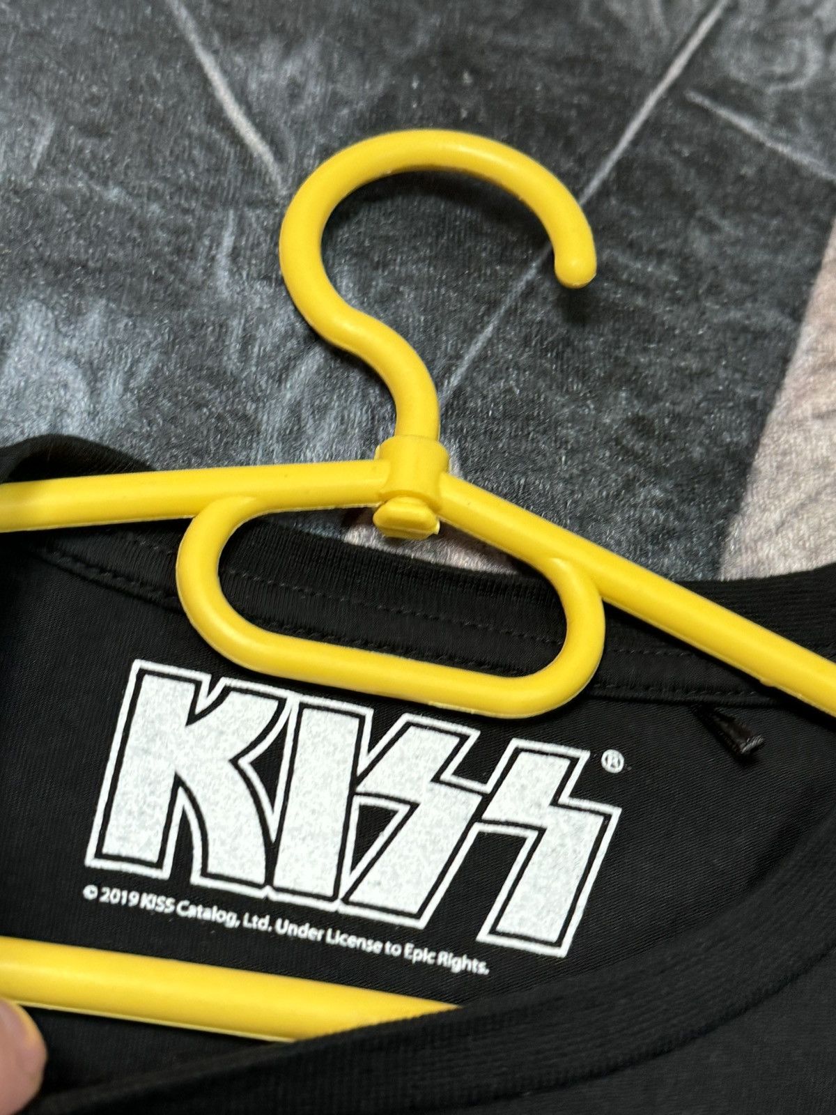 KISS Kiss rock tee music style Tee T Shirt size M Size US M / EU 48-50 / 2 - 7 Thumbnail
