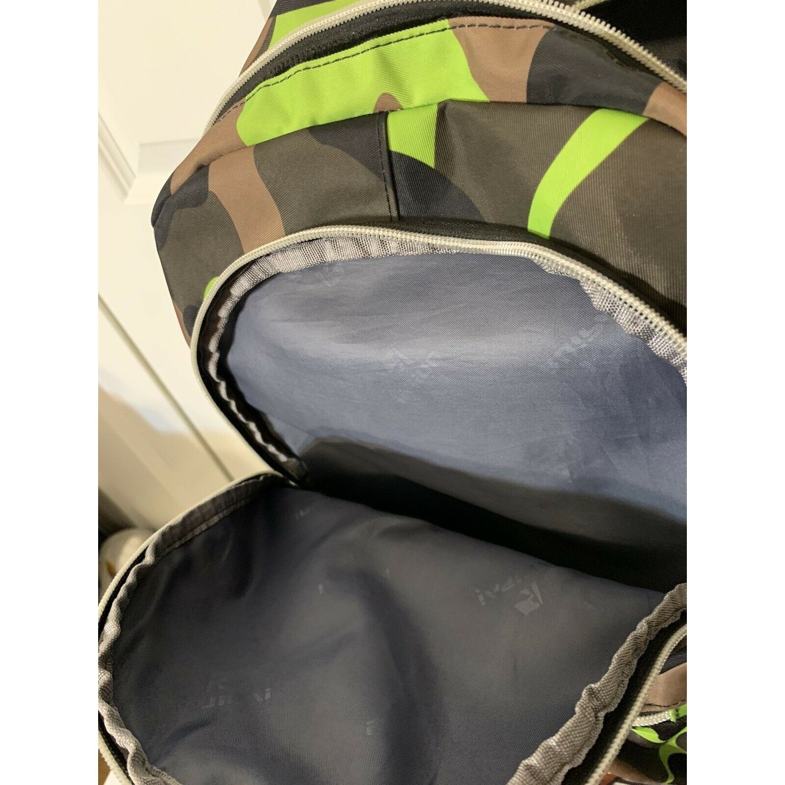 Other RRUIPAI Green-Brown Green CAMOUFLAGE STYLE School Backpack Size ONE SIZE - 6 Thumbnail