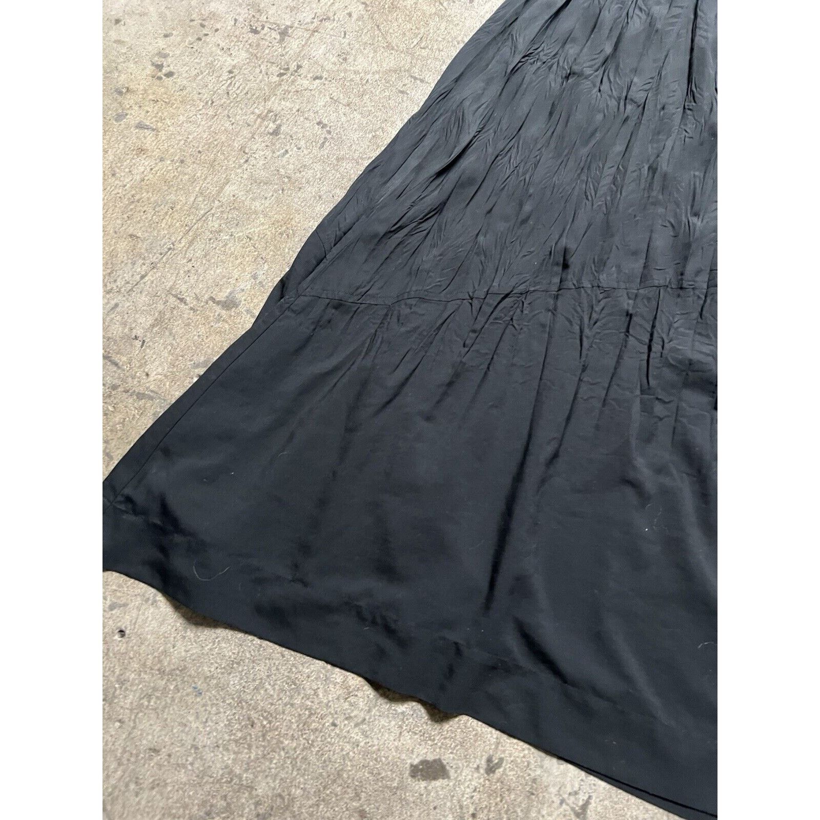 Issey Miyake ISSEY MIYAKE Black Pleated Maxi Skirt Vintage 90 Lightweight Size 34" / US 12 / IT 48 - 6 Thumbnail