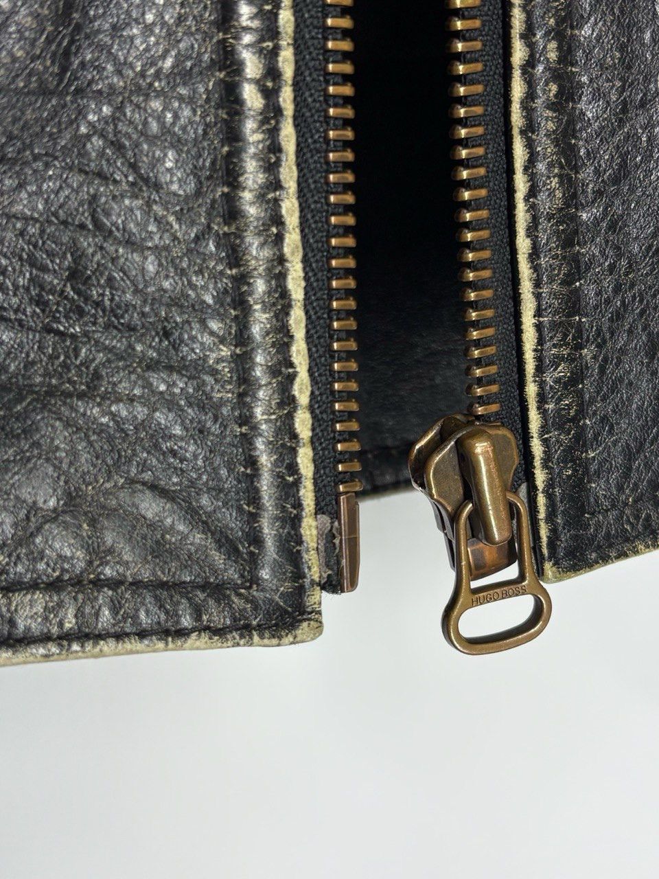 Hugo Boss Vintage 90s Hugo Boss Avant Garde Heavy Leather Jacket Size US M / EU 48-50 / 2 - 21 Thumbnail