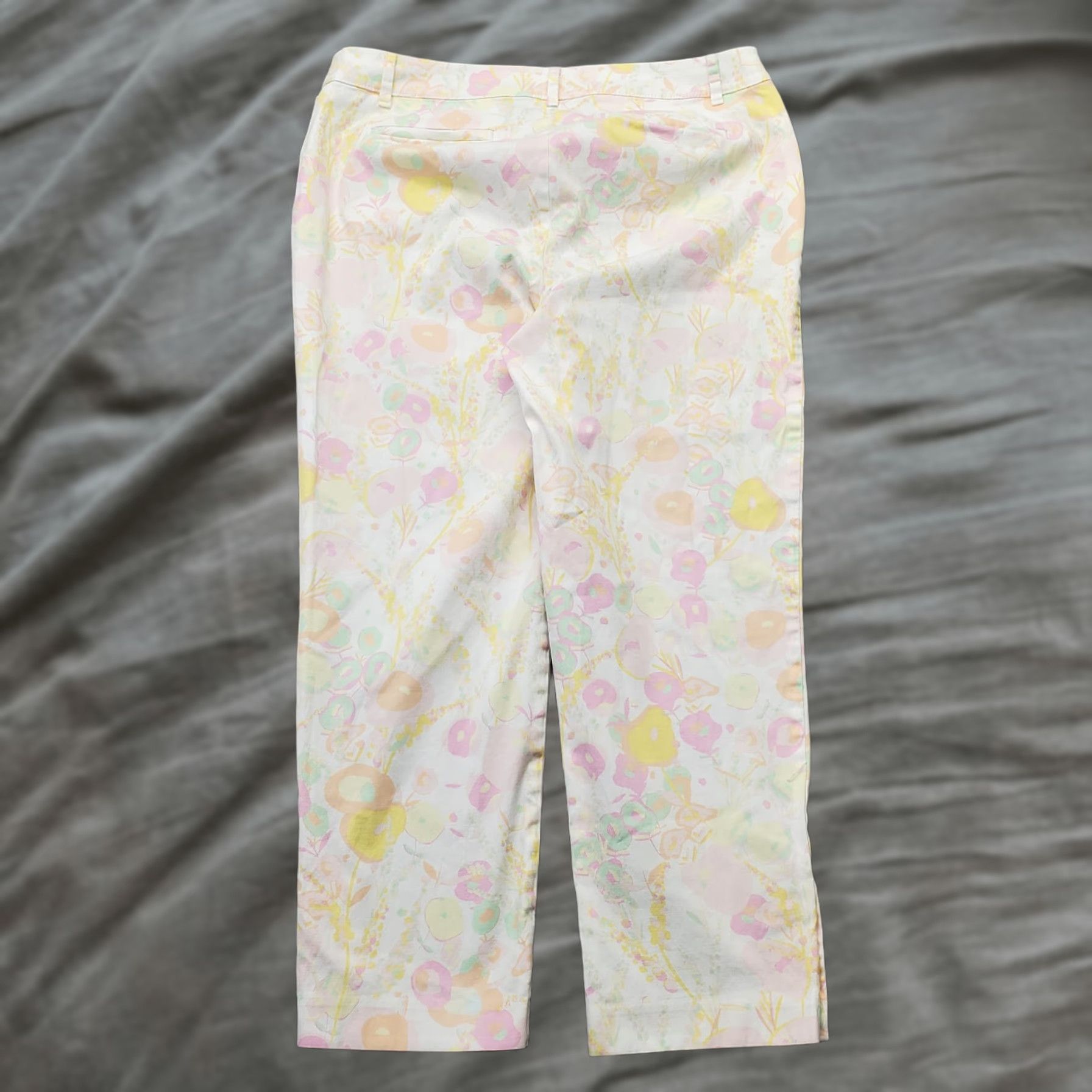 Talbots Talbots Perfect Crop Pants Women 10 Multi Floral Stretch Flat Front Ankle Button Pants Size 10 Women Floral Cropped Straight Front Button Size 32" / US 10 / IT 46 - 1 Thumbnail