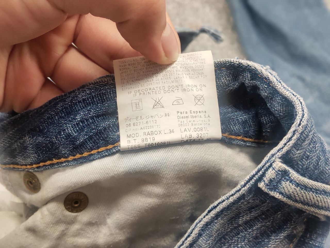 Diesel Vintage 90's Diesel Rabox distressed Denim Crazy Jeans LGB Size US 34 / EU 50 - 20 Thumbnail