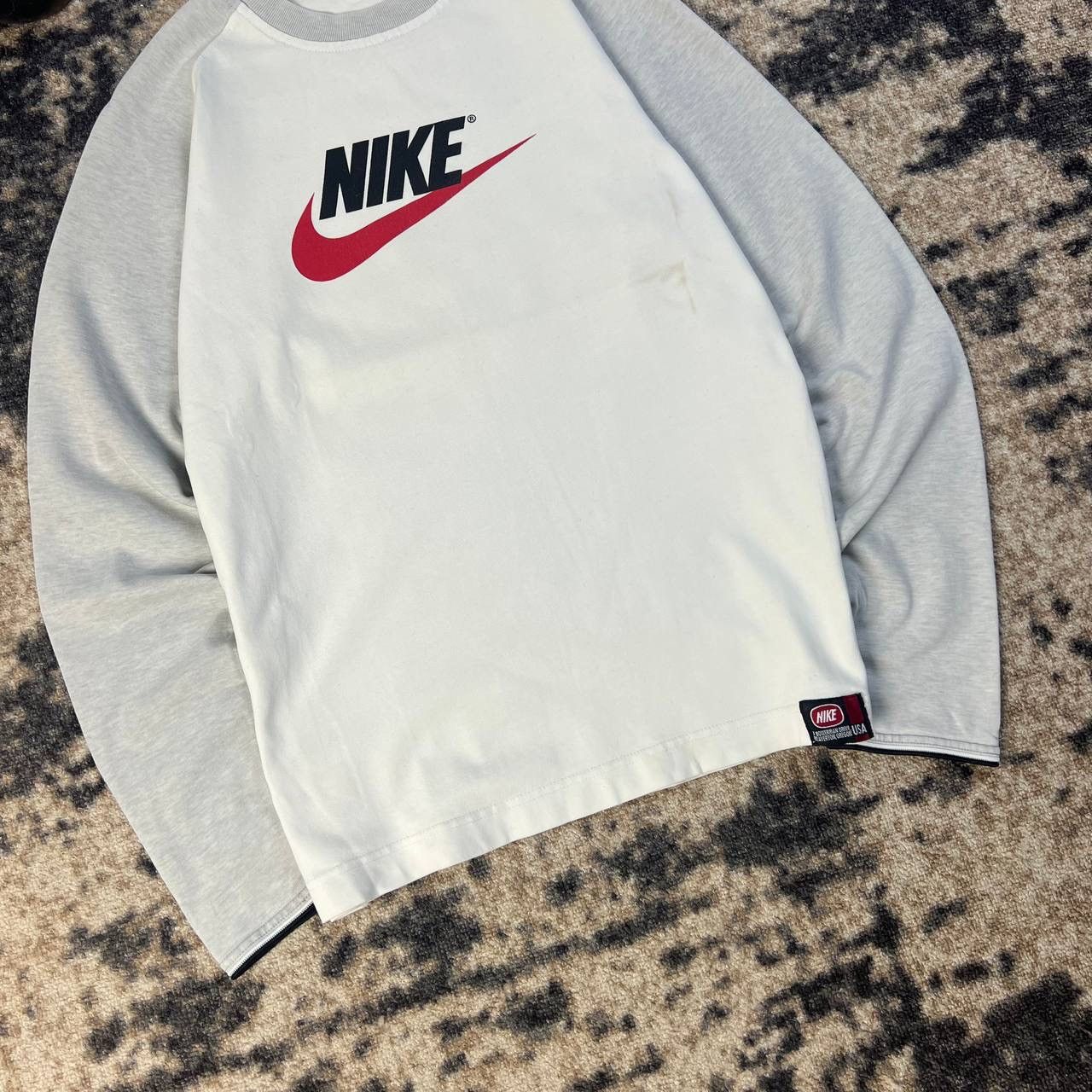 Nike Nike Vintage Y2K Big Logo Longsleeve Streetwear Style Size US S / EU 44-46 / 1 - 3 Thumbnail