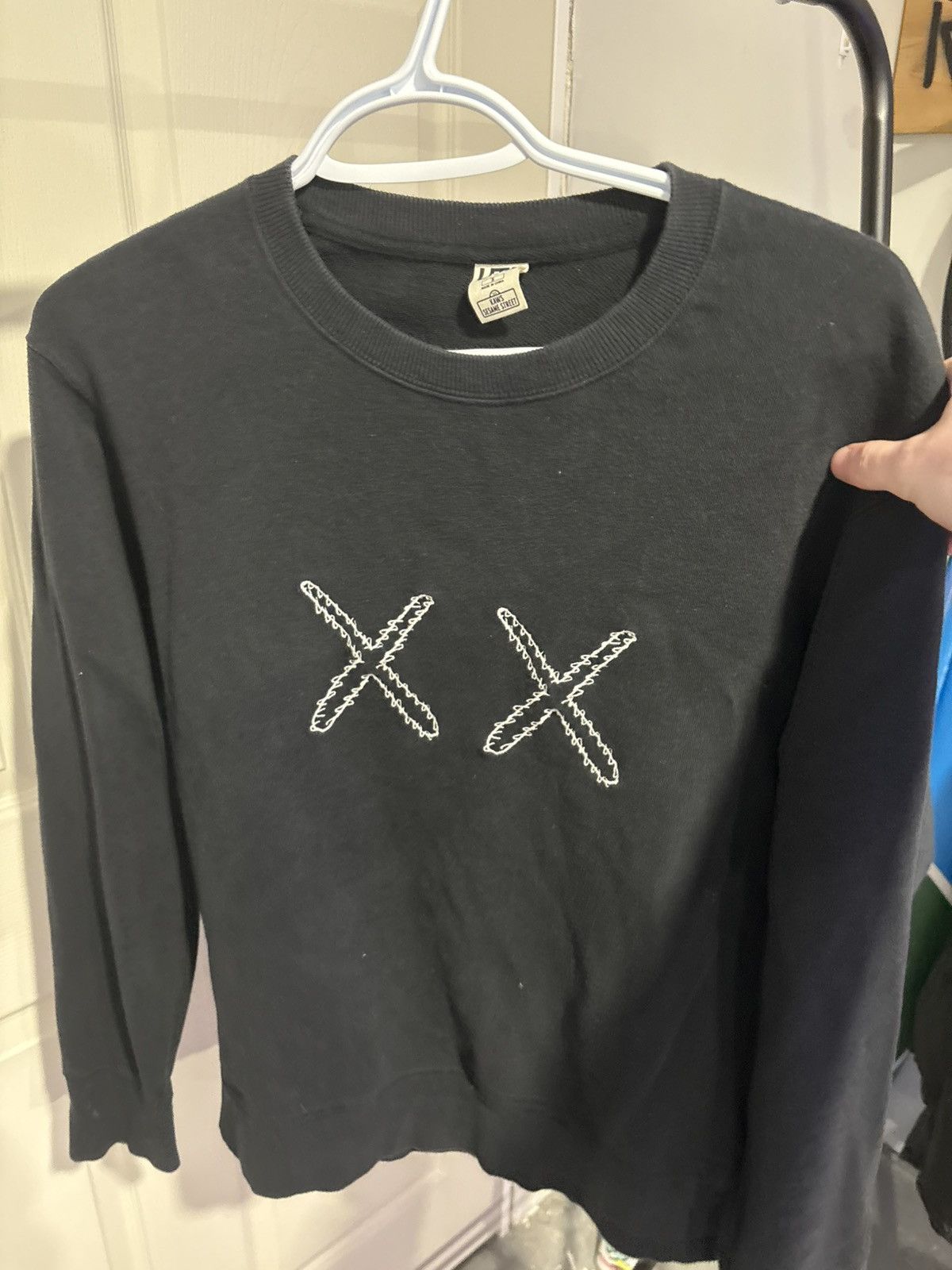Kaws KAWS X SESAME STREET CREWNECK Size US S / EU 44-46 / 1 - 1 Thumbnail