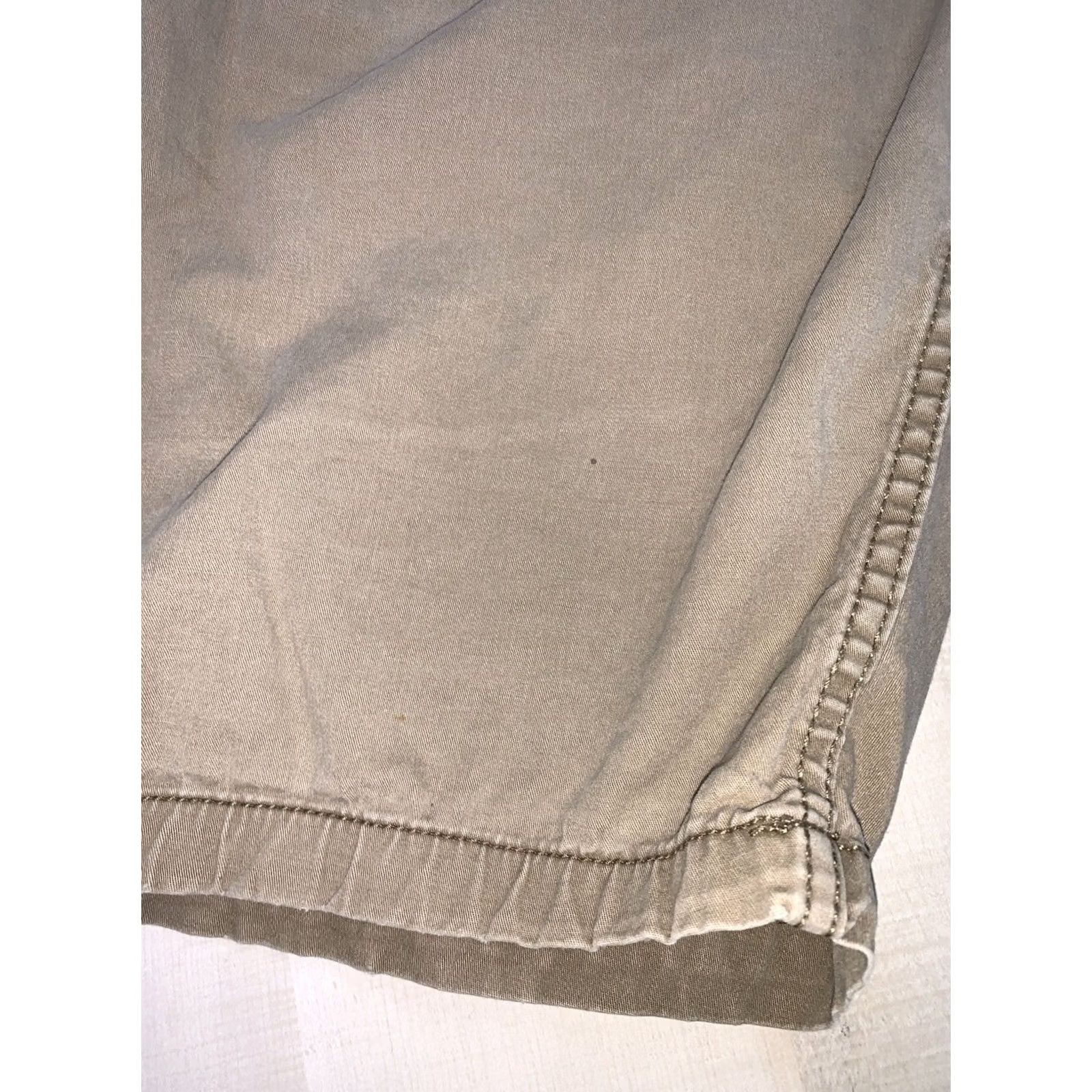 Vintage VINTAGE Free Planet Bermuda Shorts Mens 36 Beige Distressed 90s Size US 36 / EU 52 - 2 Thumbnail