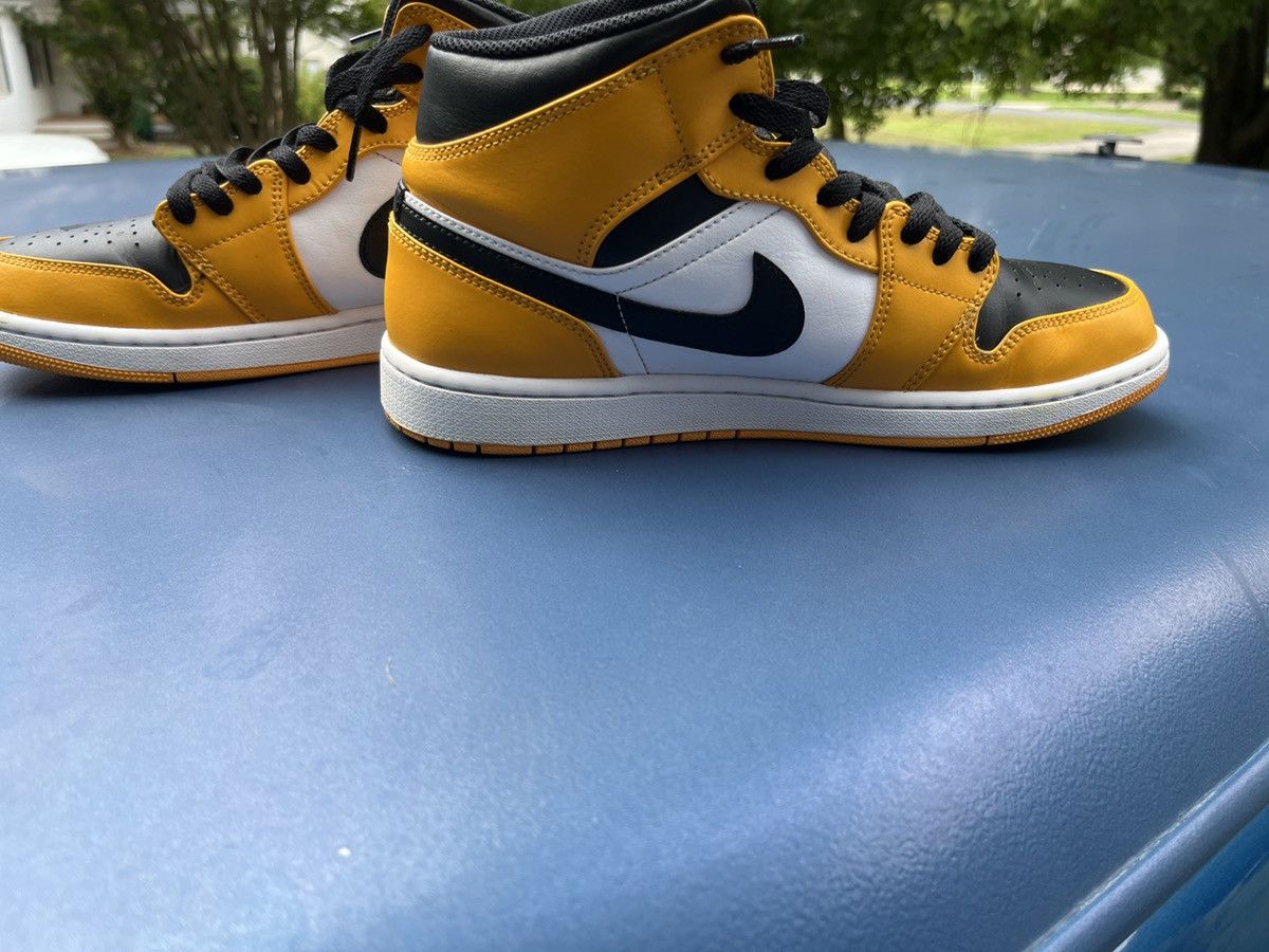 Jordan Brand Jordan 1 reverse yellow toe Size US 10 / EU 43 - 6 Thumbnail