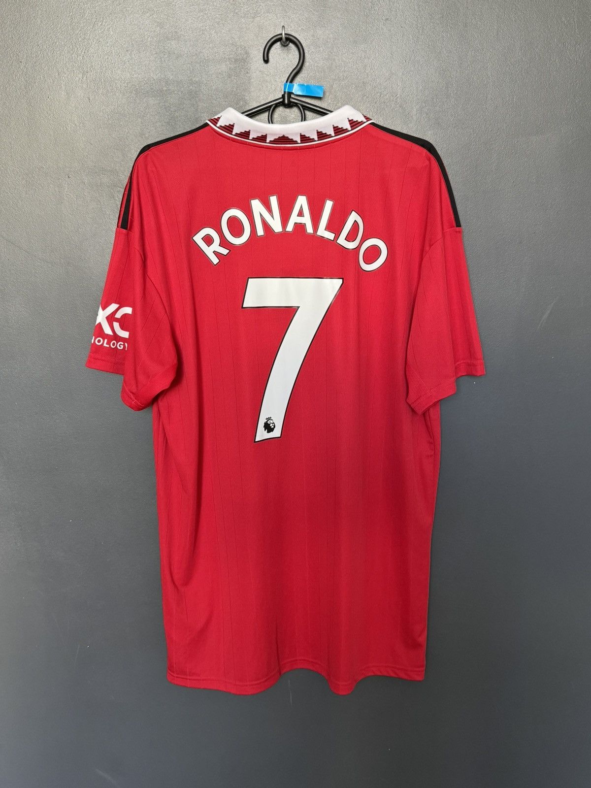 Adidas Manchester United 22/23 Home Ronaldo Football Jersey Size US L / EU 52-54 / 3 - 1 Thumbnail