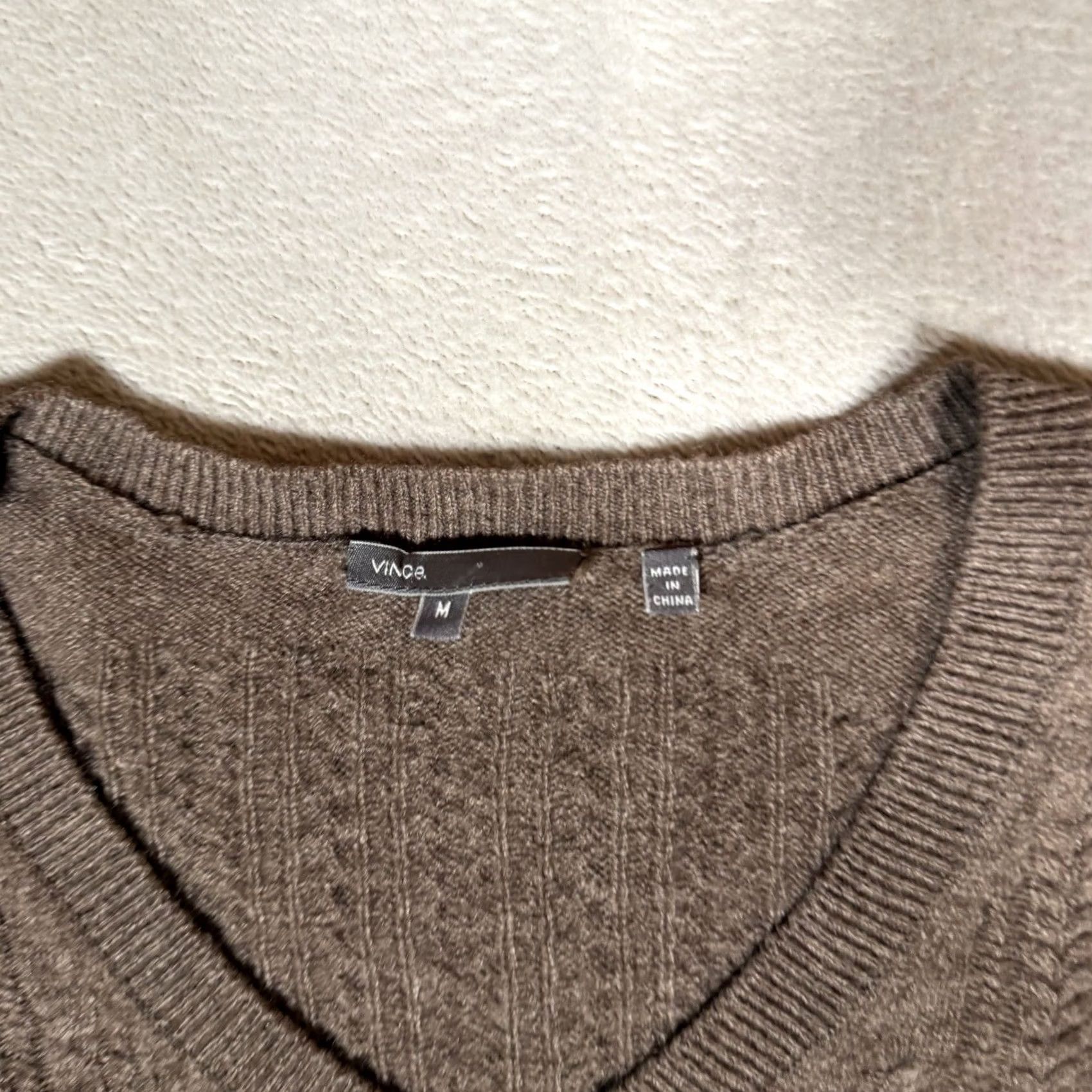 Vince Vince Sweater Womens Medium Brown Pullover Cable Knit V Neck Yak Wool Fisherman Vintage No Size M / US 6-8 / IT 42-44 - 5 Thumbnail