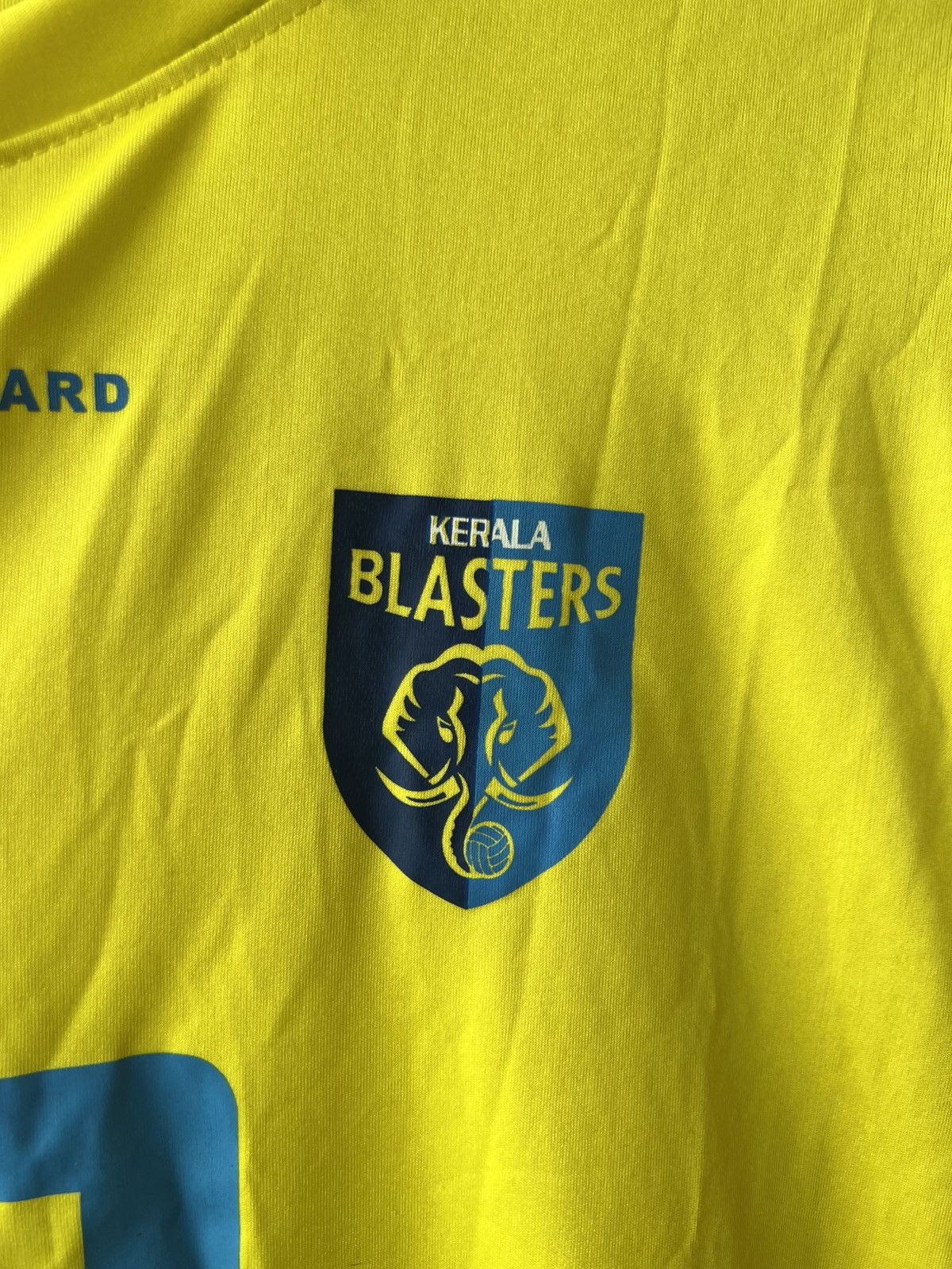 Vintage 2025/26 KERALA BLASTERS INDIA SOCCER JERSEY FOOTBALL SHIRT Size US XL / EU 56 / 4 - 5 Thumbnail