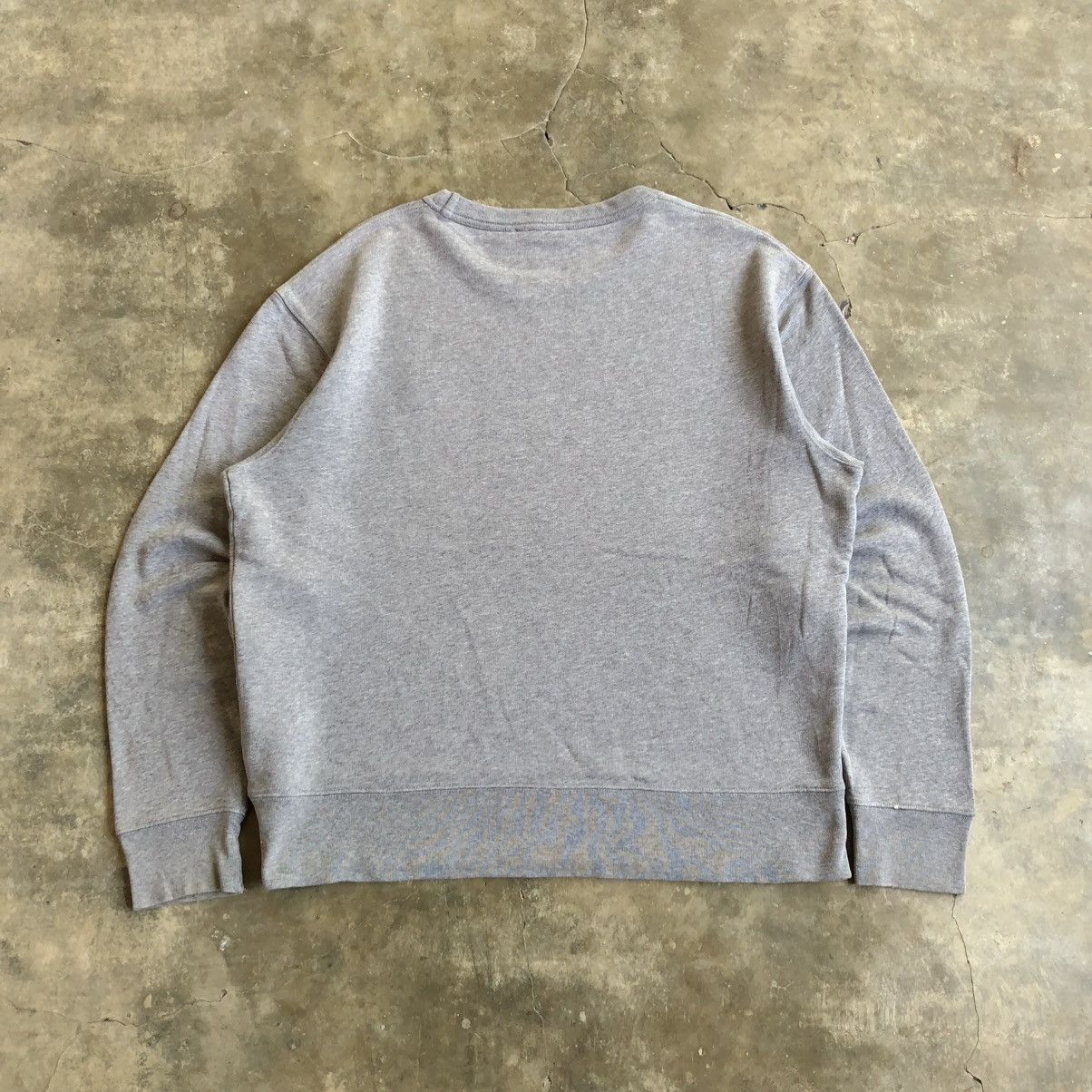 Acne Studios Acne Studios Fairview Face PAW17 Patch Logo Crewneck Grey Size US XL / EU 56 / 4 - 8 Thumbnail