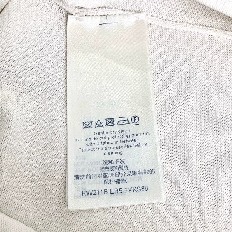 Louis Vuitton Louis Vuitton Monogrammed printed white short sleeve T-shi Size M / US 6-8 / IT 42-44 - 7 Thumbnail