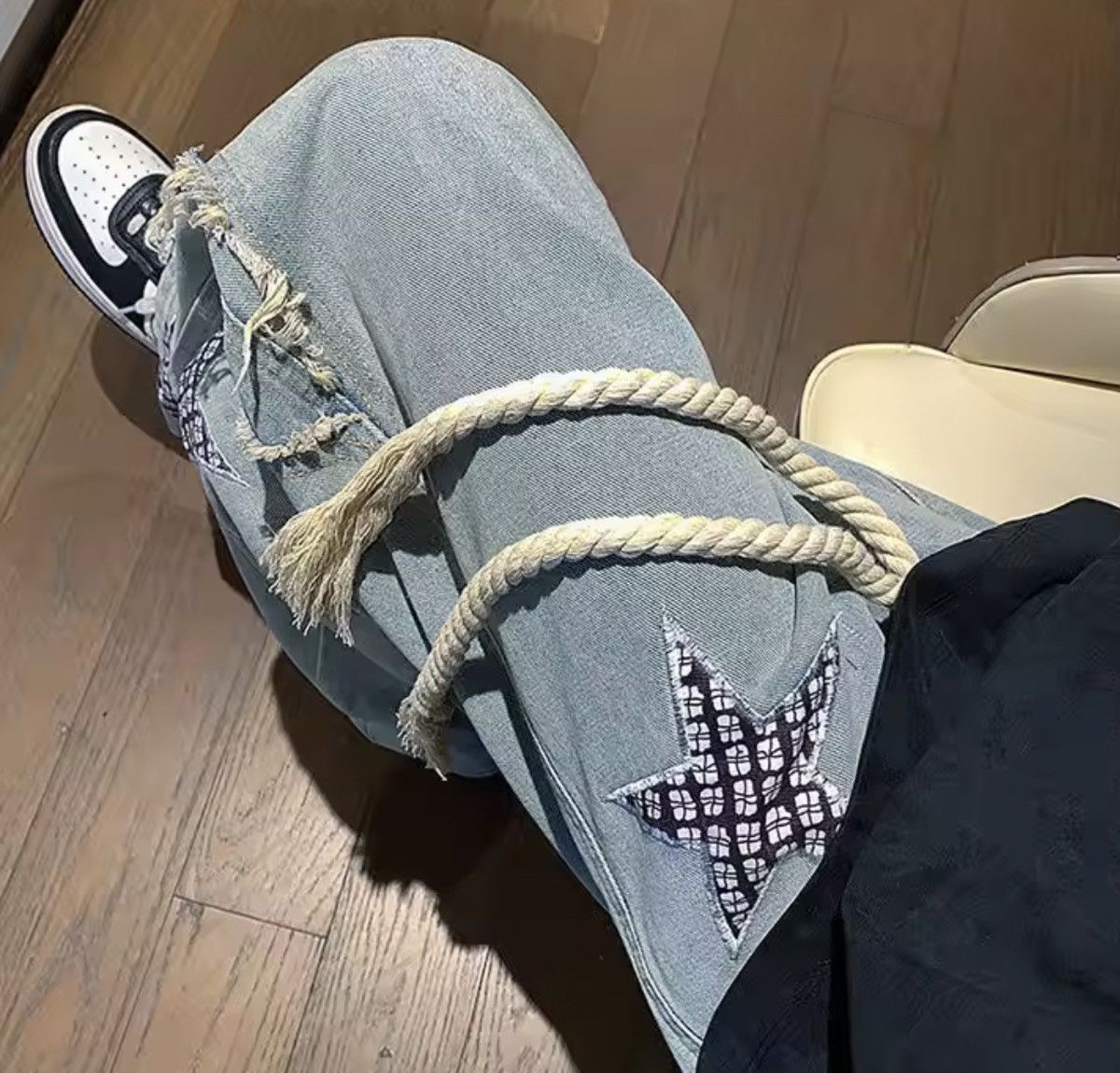 Jean Distressed Star Patchwork Denim – Raw Edge Deconstructed Size US 32 / EU 48 - 7 Thumbnail