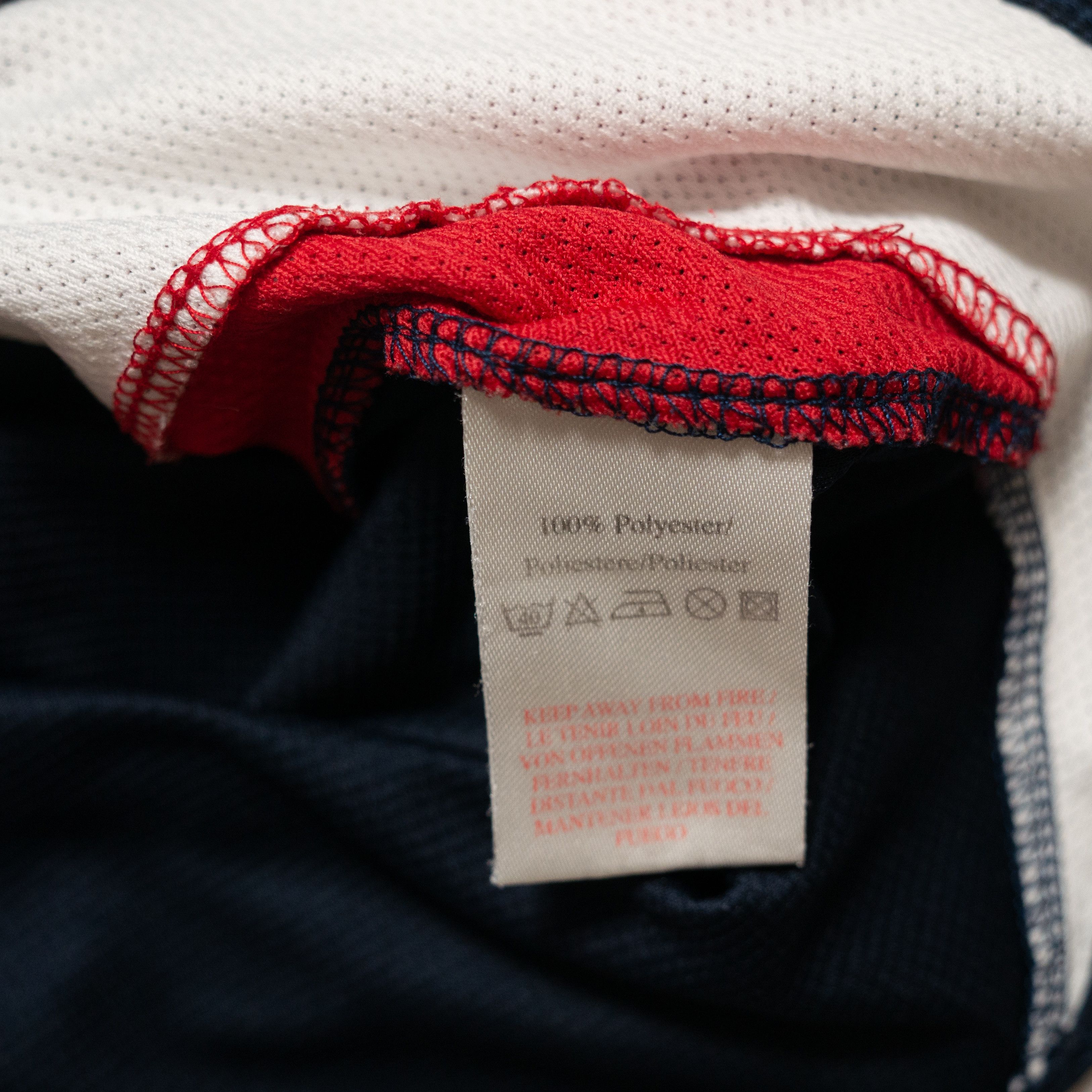 Umbro Vintage 00s Umbro England Training Jersey L Size US L / EU 52-54 / 3 - 7 Thumbnail