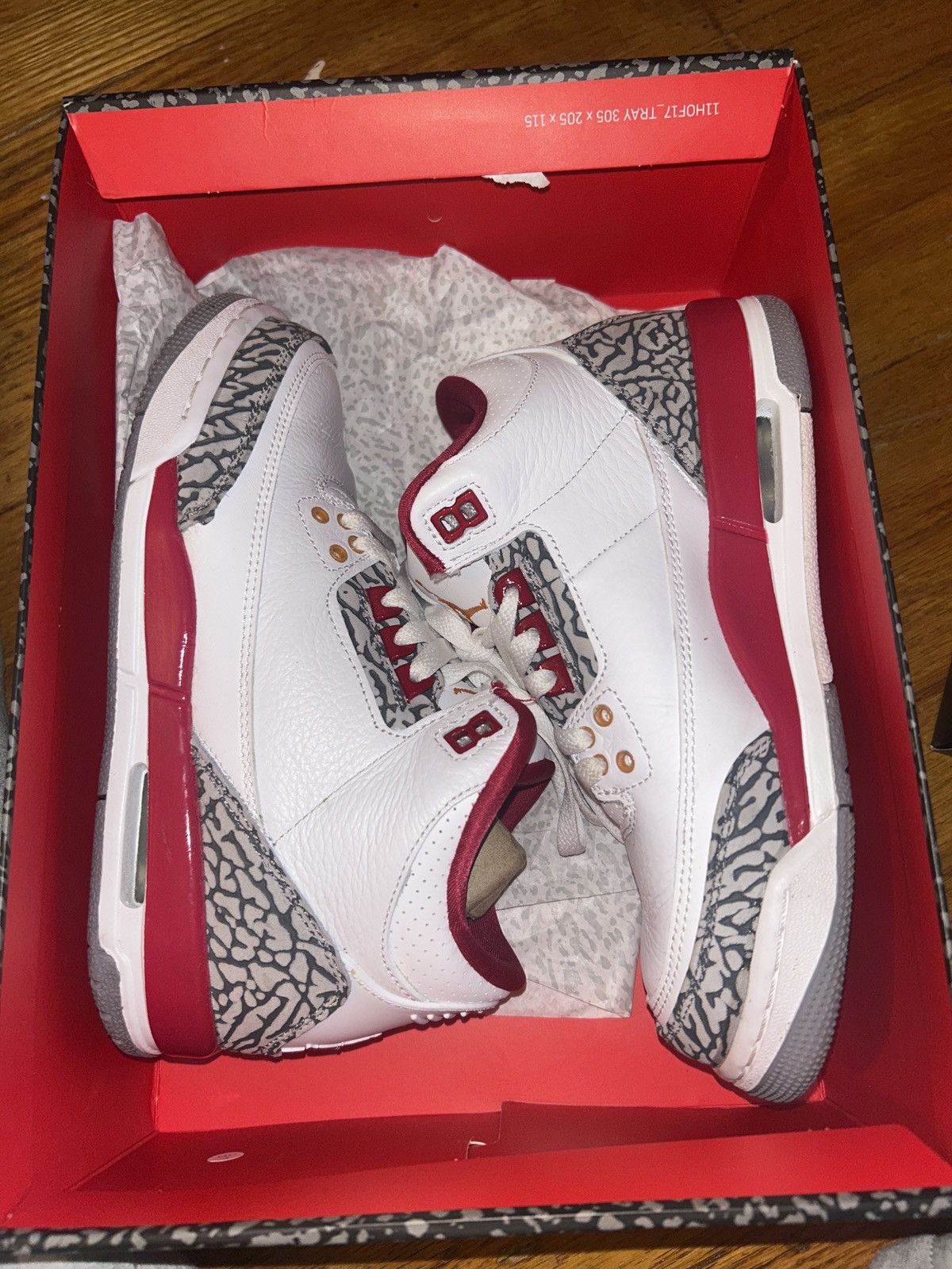 Jordan Brand Cardinal Retro 3 (GS) Size US 4.5 / IT 34.5 - 7 Thumbnail