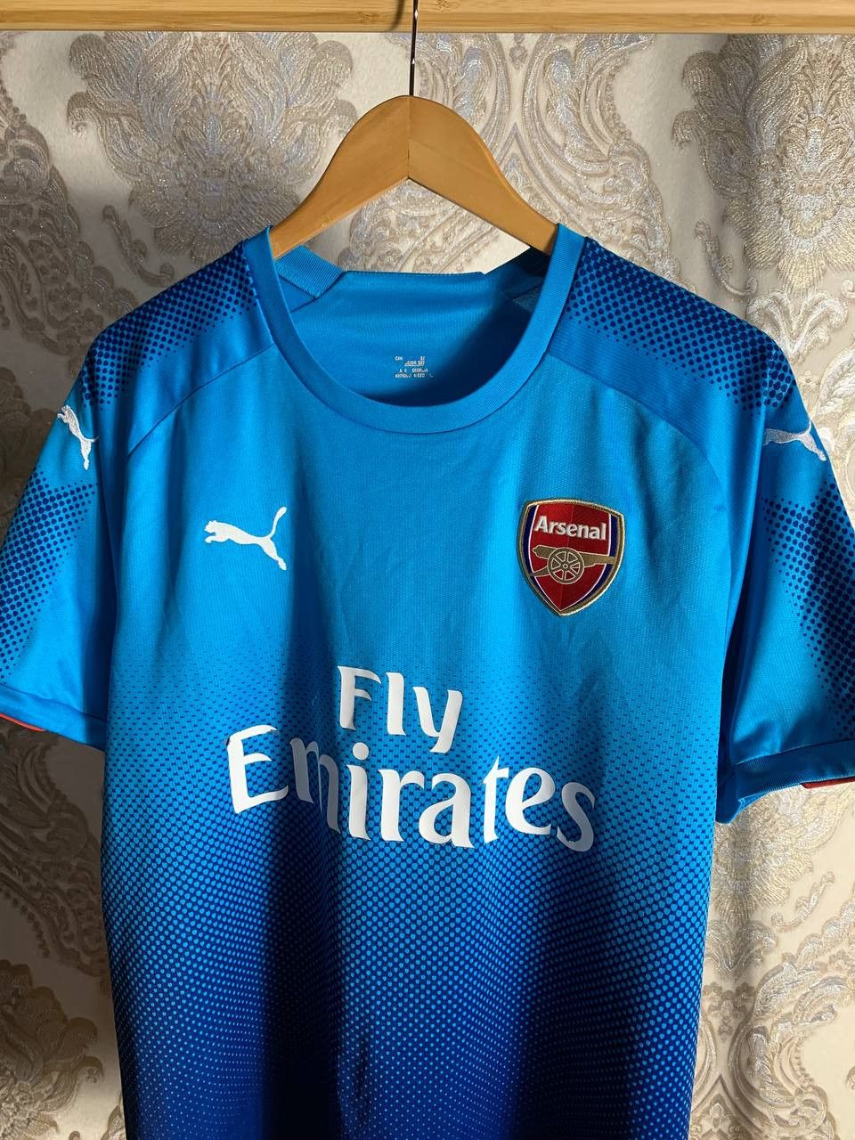 Puma Vintage Puma FC Arsenal London England Soccer Jersey Retro Size US L / EU 52-54 / 3 - 2 Thumbnail