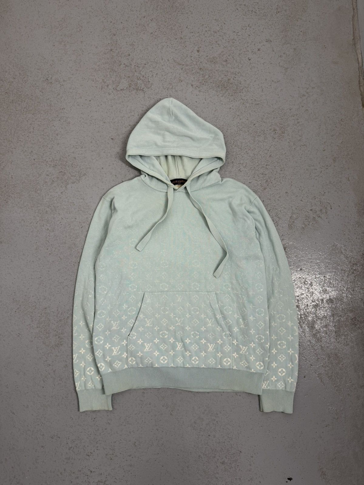 Louis Vuitton Louis Vuitton Gradient Monogram Baby Blue Hoodie Size US L / EU 52-54 / 3 - 1 Thumbnail