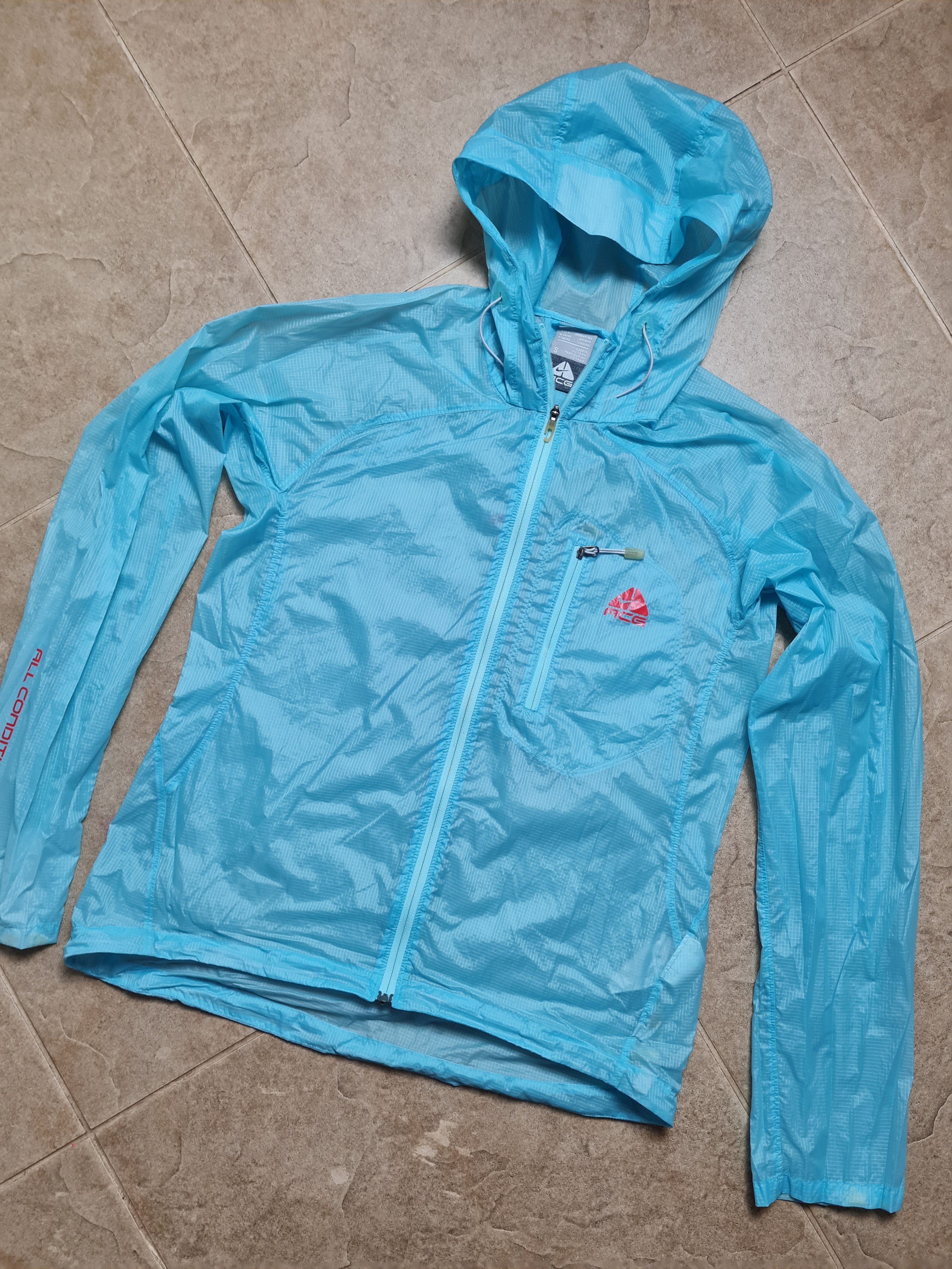 Nike ACG Nike ACG Women’s Ultra Light Windrunner Jacket Blue Size S / US 4 / IT 40 - 5 Thumbnail