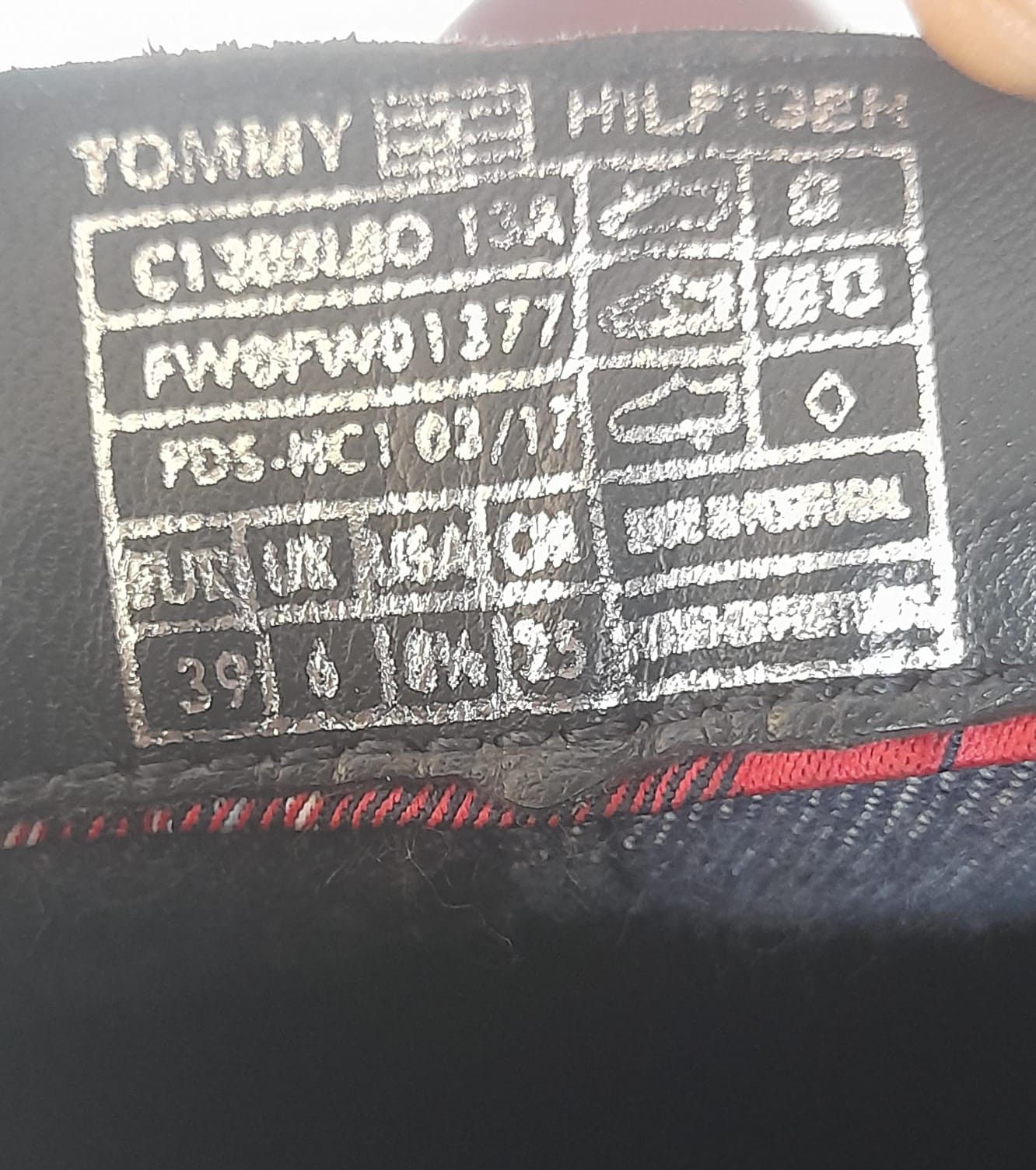 Tommy Hilfiger Tommy Hilfiger Denim Size US 8.5 / IT 38.5 - 6 Thumbnail