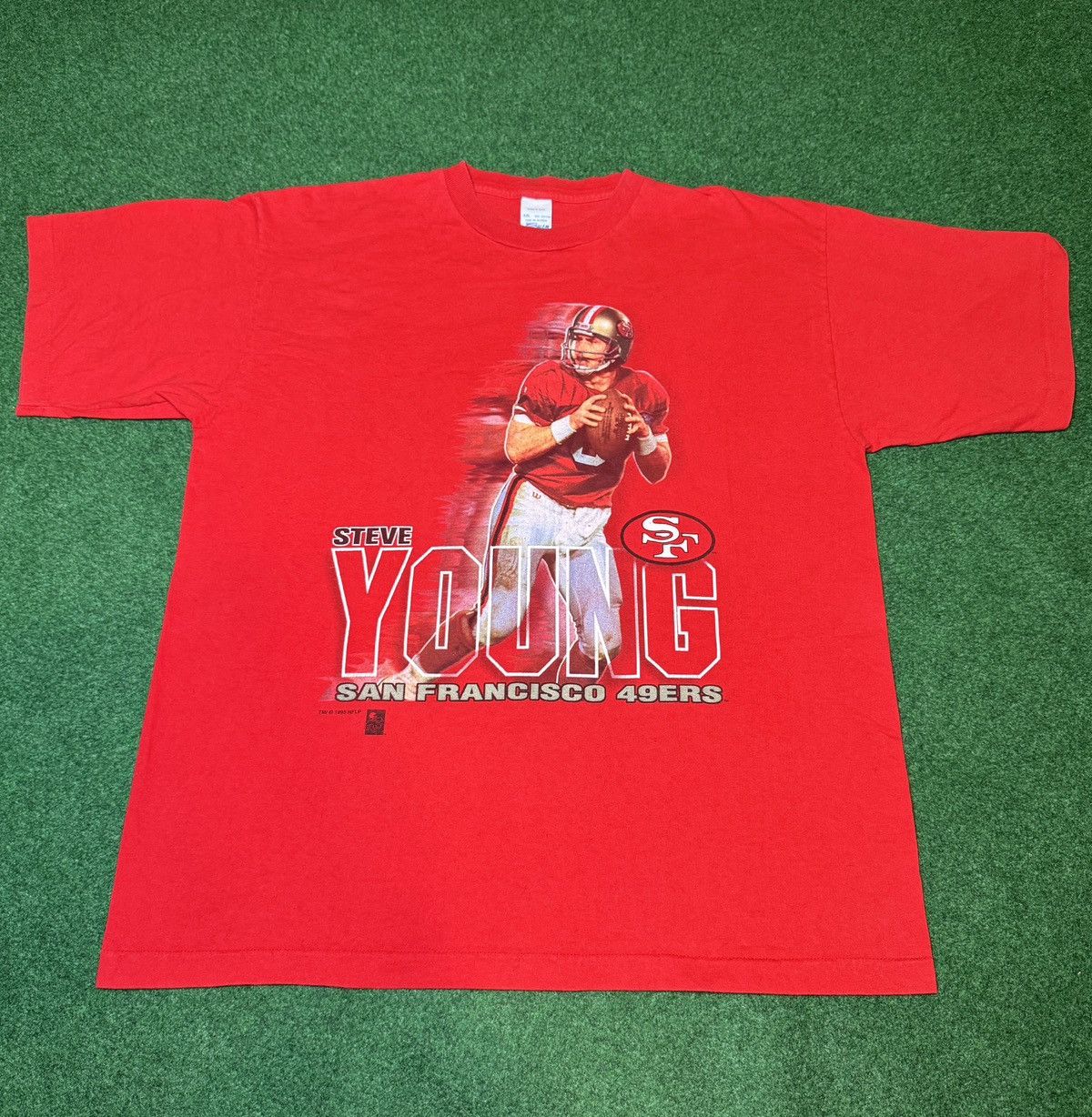 Salem Sportswear × Vintage Vintage 90s Steve Young Salem San Francisco 49ers T Shirt Size US XXL / EU 58 / 5 - 1 Thumbnail
