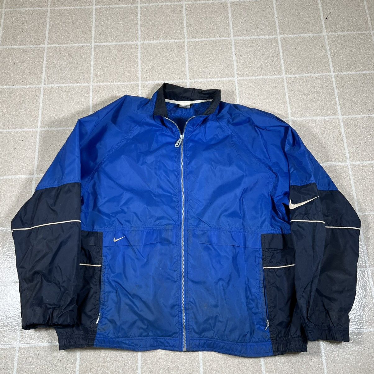 Nike Vintage Nike Jacket XL Blue Windbreaker Lightweight Track Size US XL / EU 56 / 4 - 1 Thumbnail