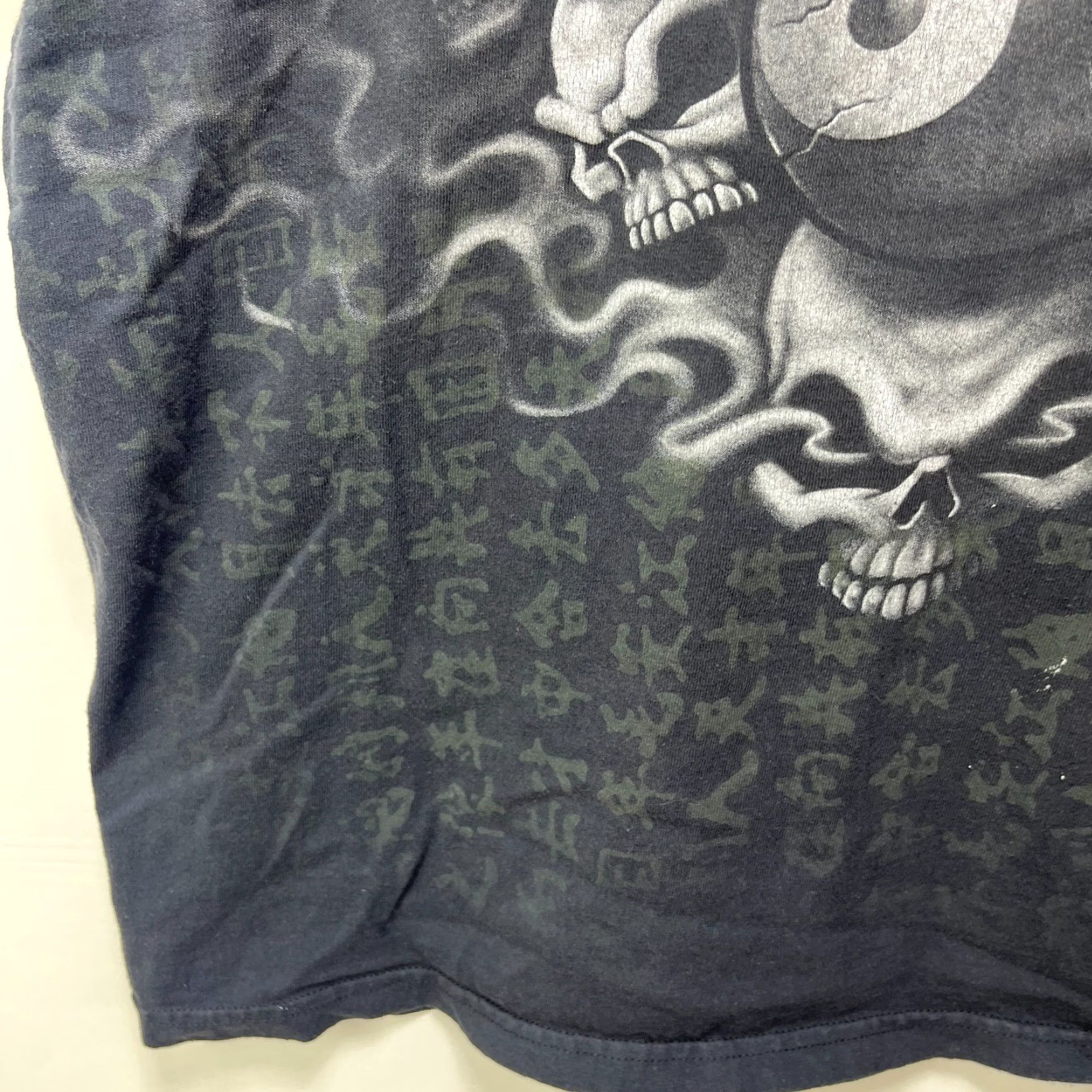 Vintage VINTAGE Dragon Flames Skull Skater AOP T Shirt 2XL Baggy Mens Black Cotton Logo Short Sleeve Crew Neck Vintage 2XL Shirts? Size US XXL / EU 58 / 5 - 5 Thumbnail