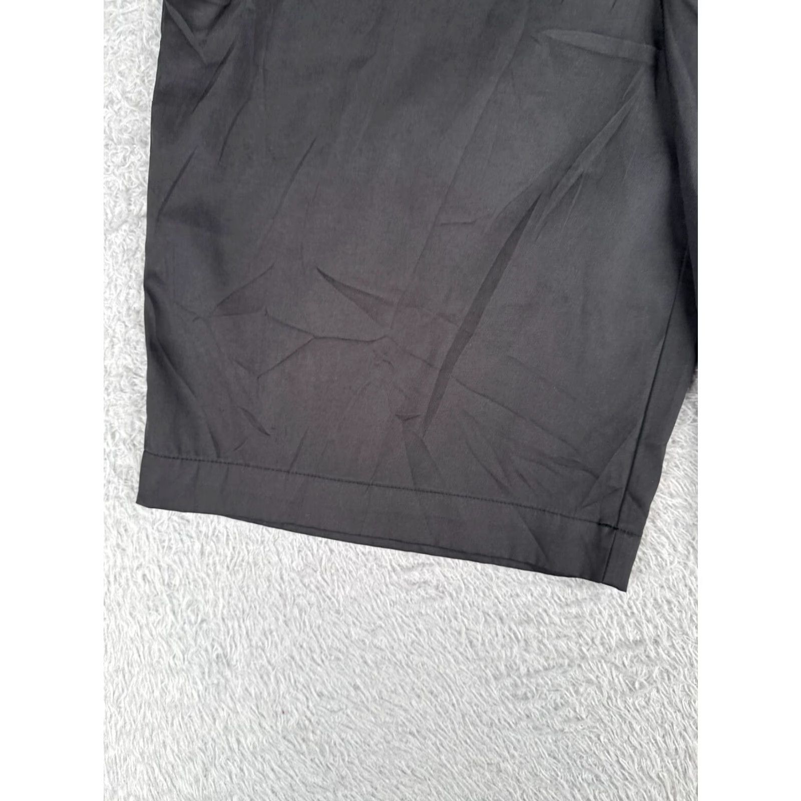 Nike Nike Shorts Mens 36 Gray Polyester Blend Golf Outdoor 30x11 Modern Athletic Activewear Casual Travel Mens Short Grey Nike Short 30x11 Size US 36 / EU 52 - 3 Thumbnail