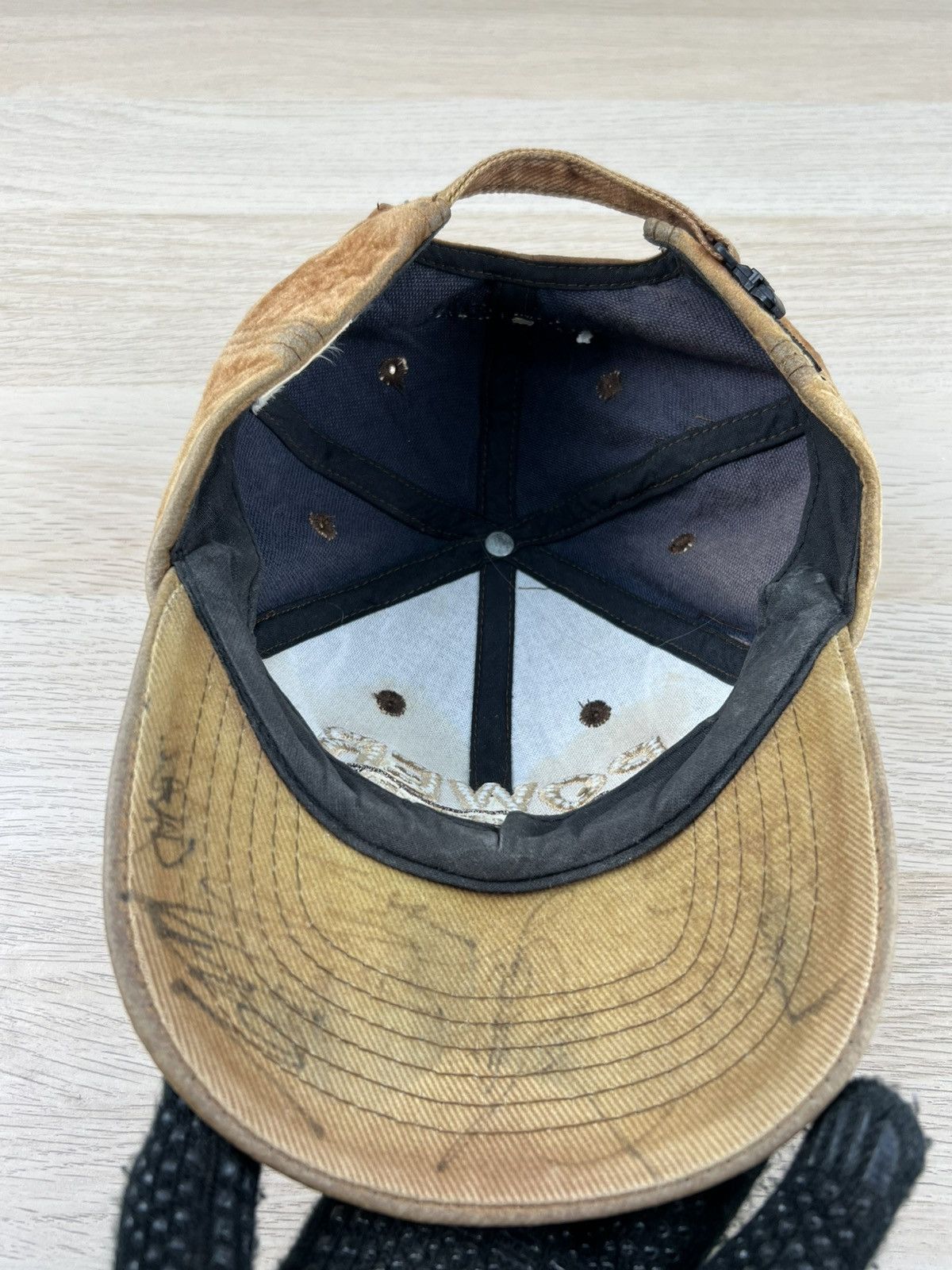 Vintage Vintage Volvo Signature Hat Cap Size ONE SIZE - 8 Thumbnail
